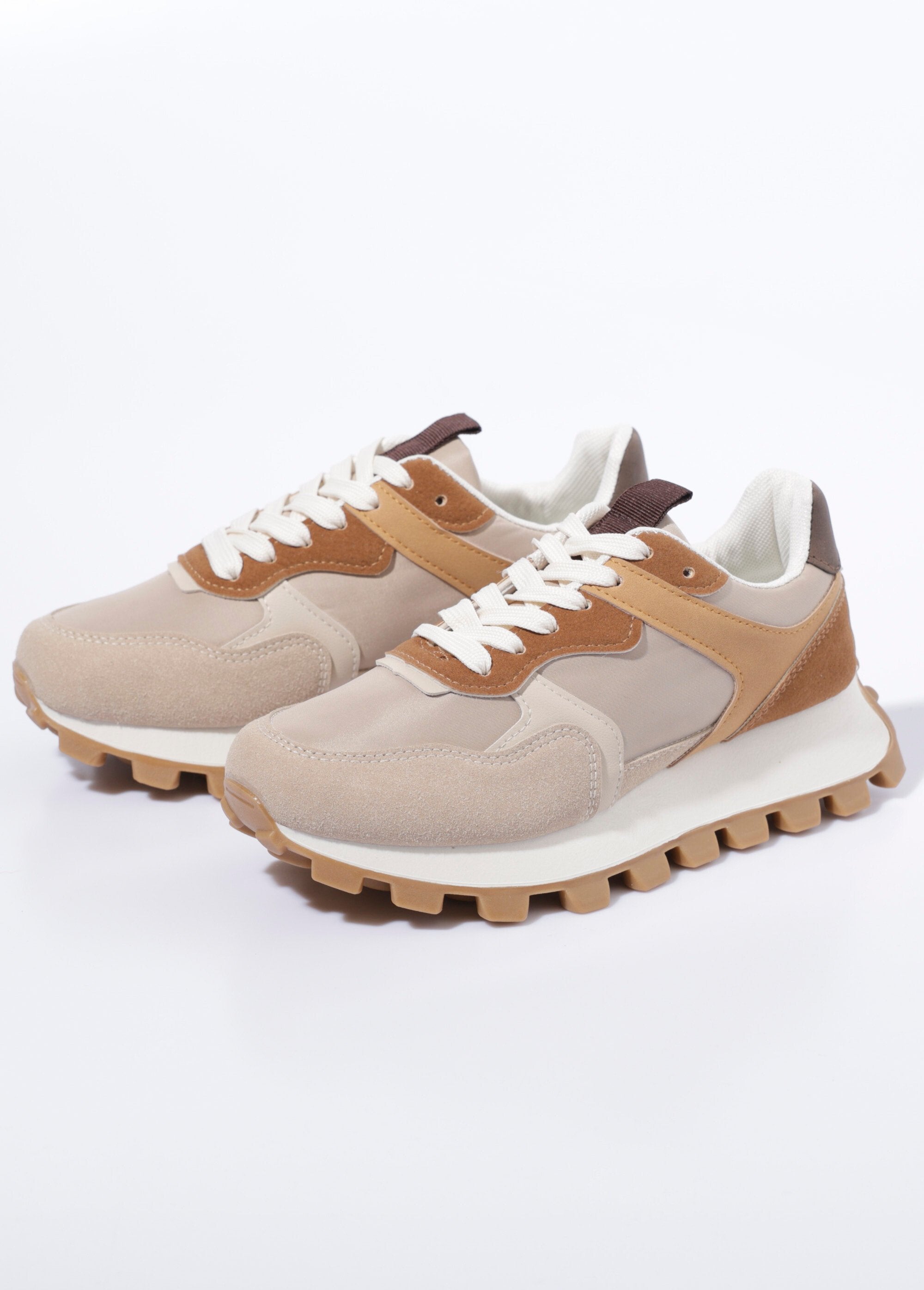 Zapatillas_multimaterial_con_suela_dentada_Beige_DE1_slim