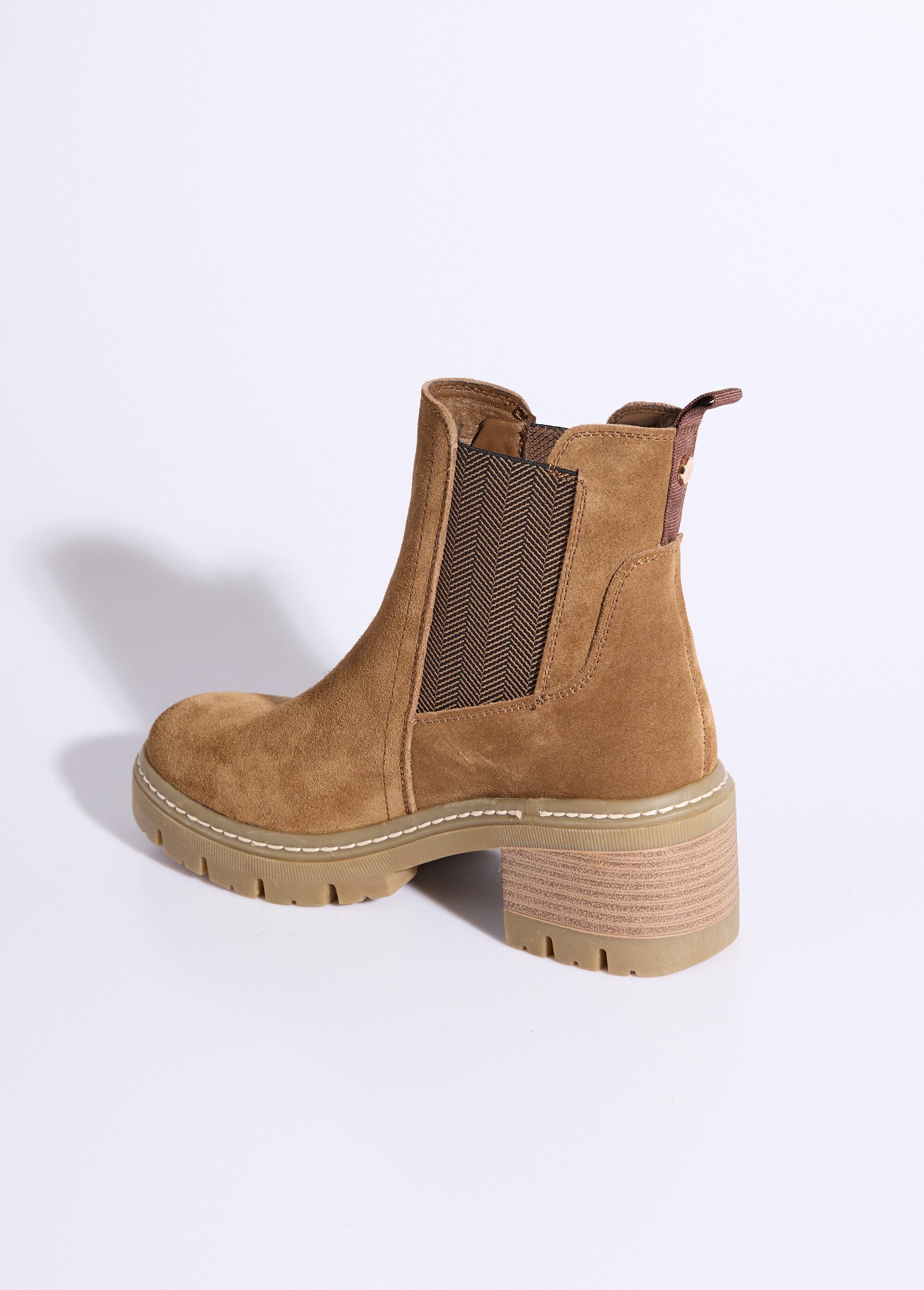 Botas_Chelsea_elásticas_de_lujo_camello_DO1_slim