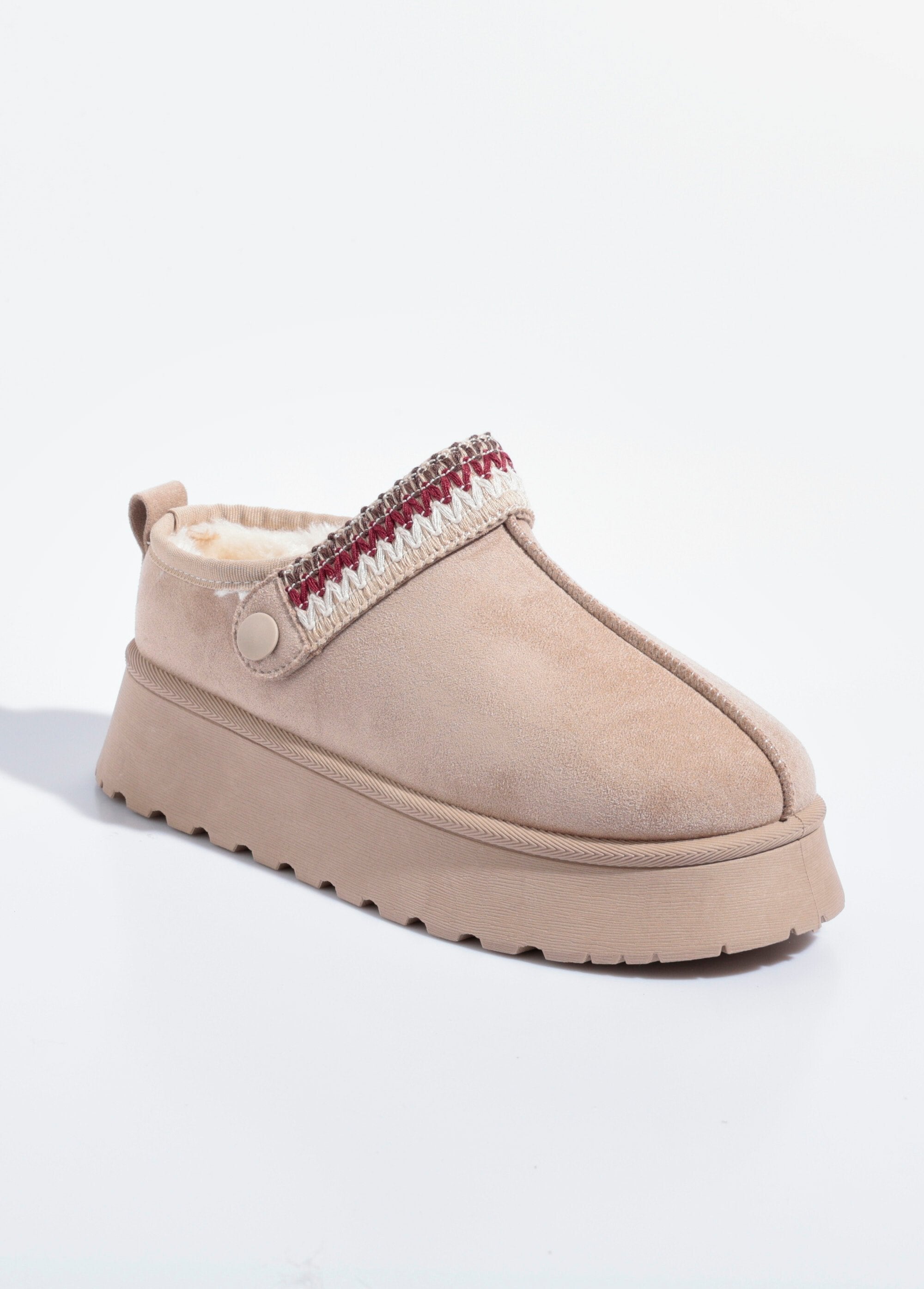 Mules_de_cuña_forrados_de_piel_con_tira_de_fantasía_Beige_FA1_slim