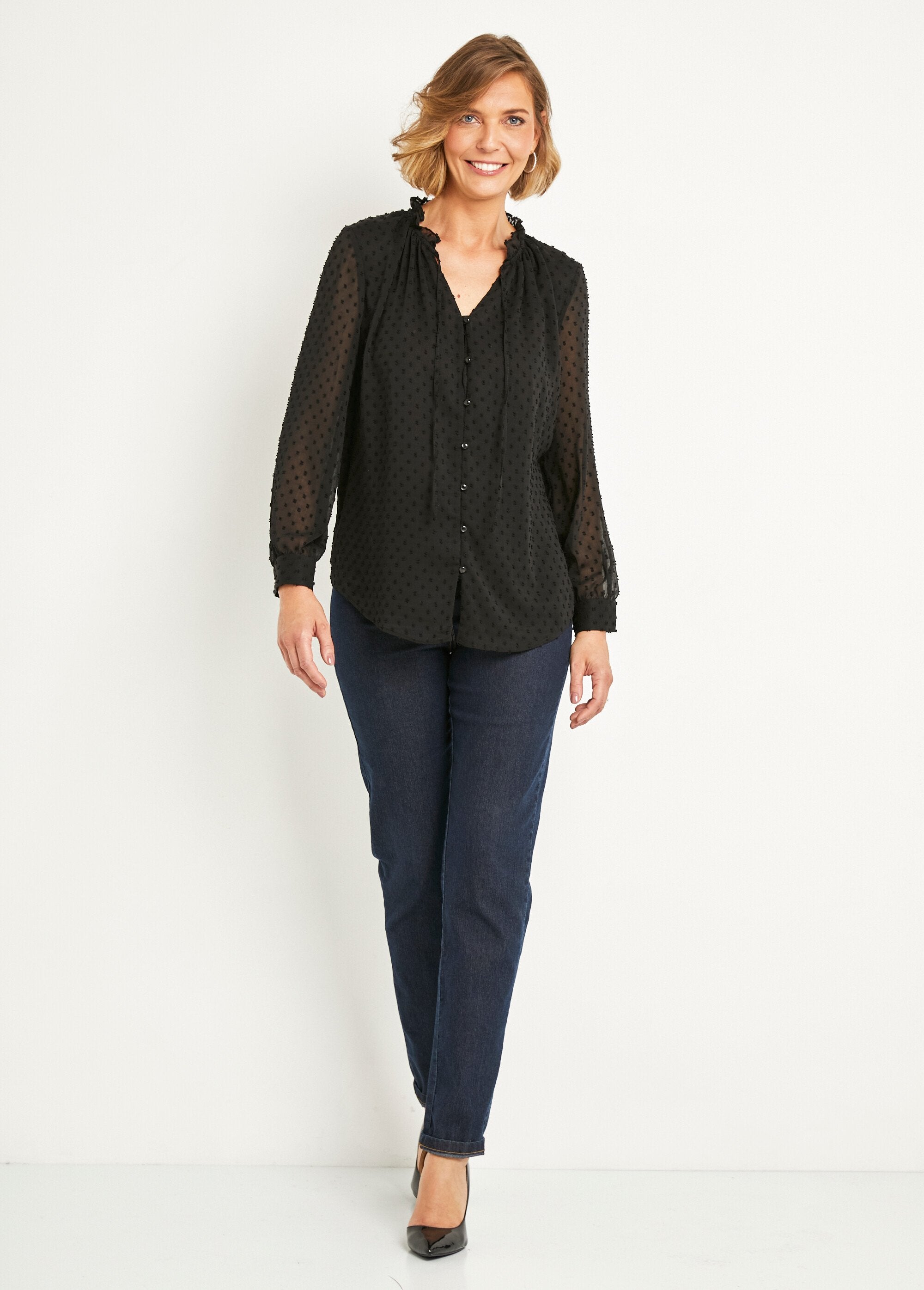 Blusa_lisa_de_voile_plumetis_abotonada_Negro_SF1_slim