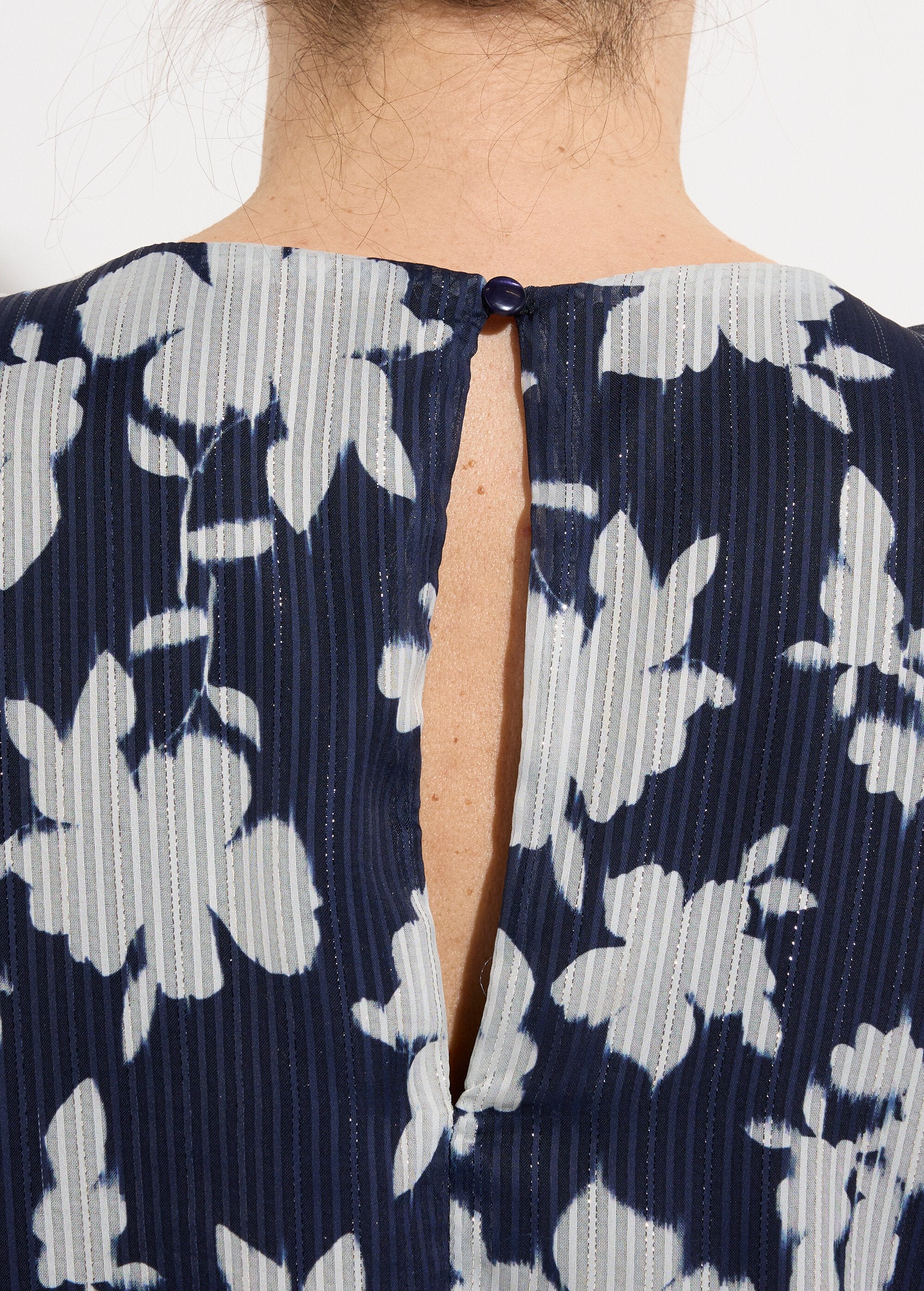 Mono_de_manga_corta_bicolor_Azul_marino_y_beige_DE1_slim