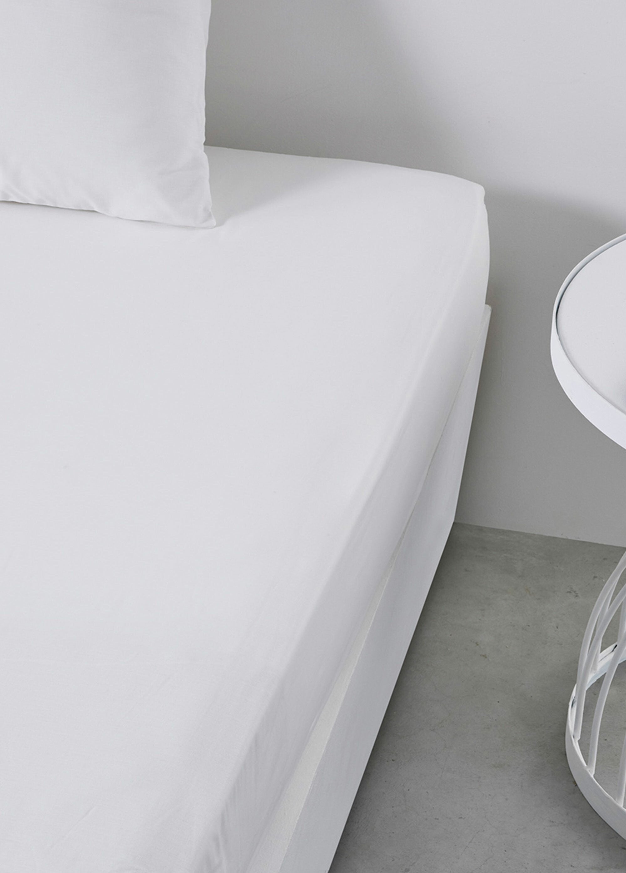 Sábana_bajera_de_algodón_lisa_Tiza_DE1_slim