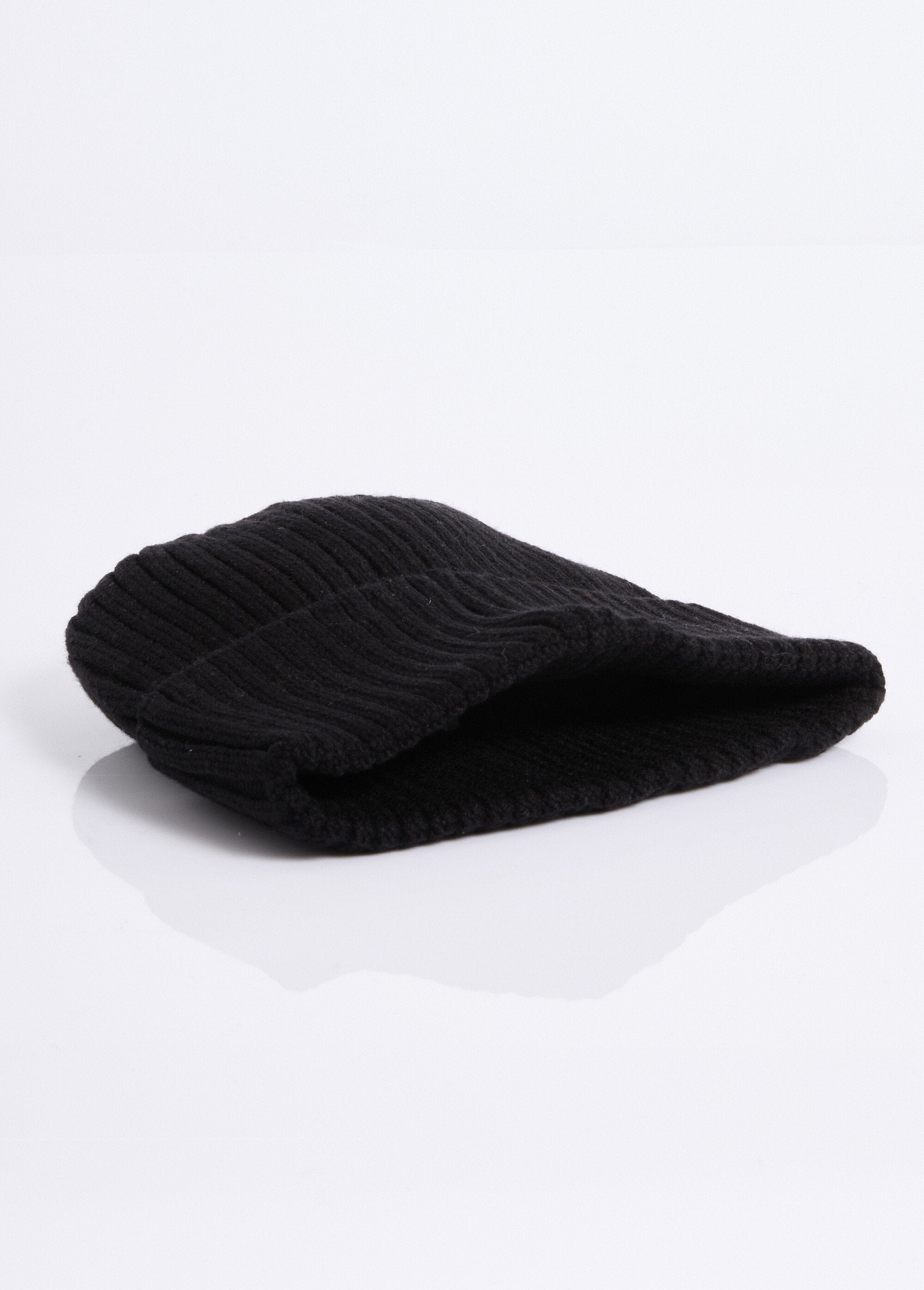 Gorro_de_punto_acanalado_con_puños_Negro_DE1_slim
