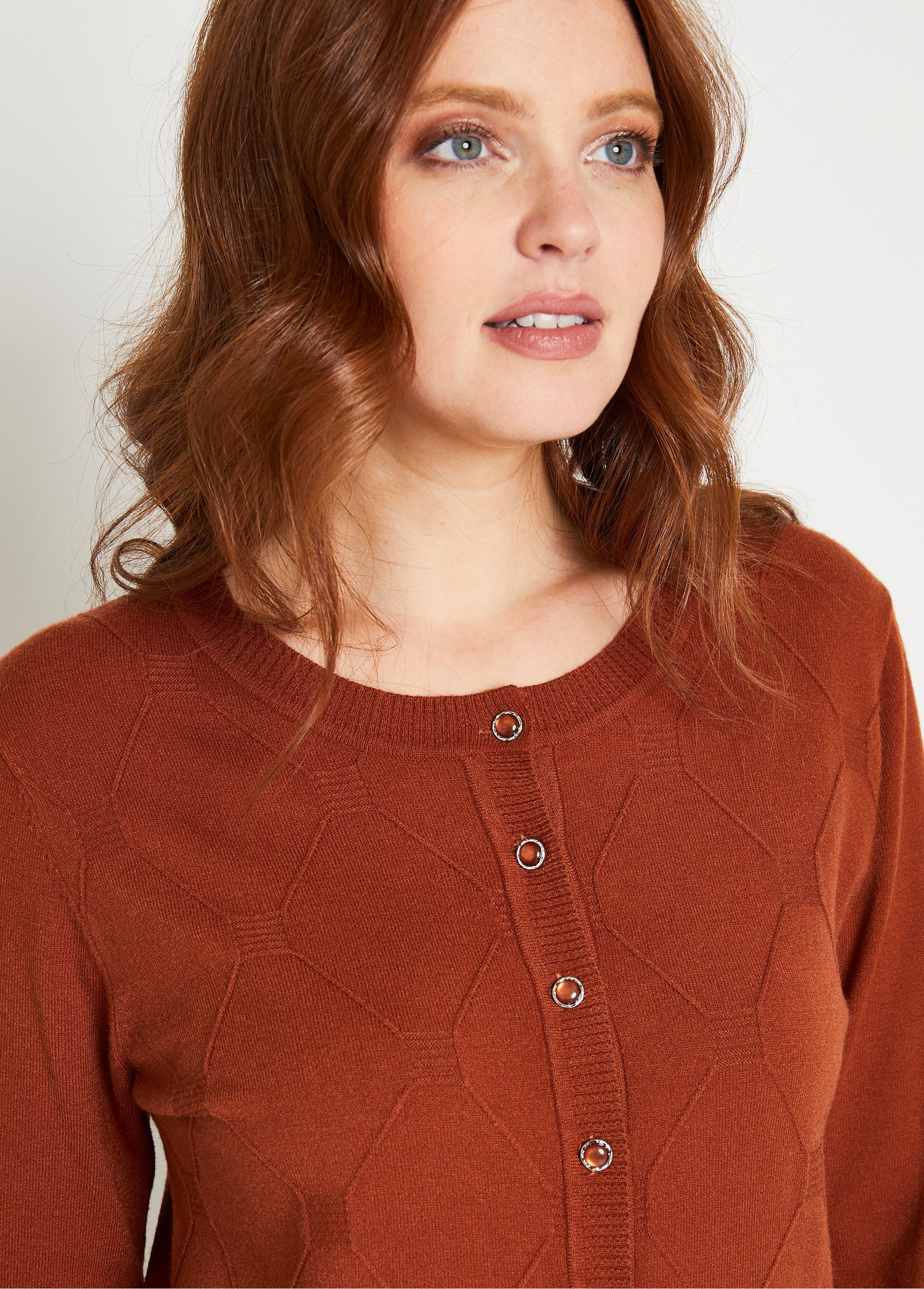 Cárdigan,_liso,_abotonado,_mezcla_de_modal_Avellana_DE1_slim