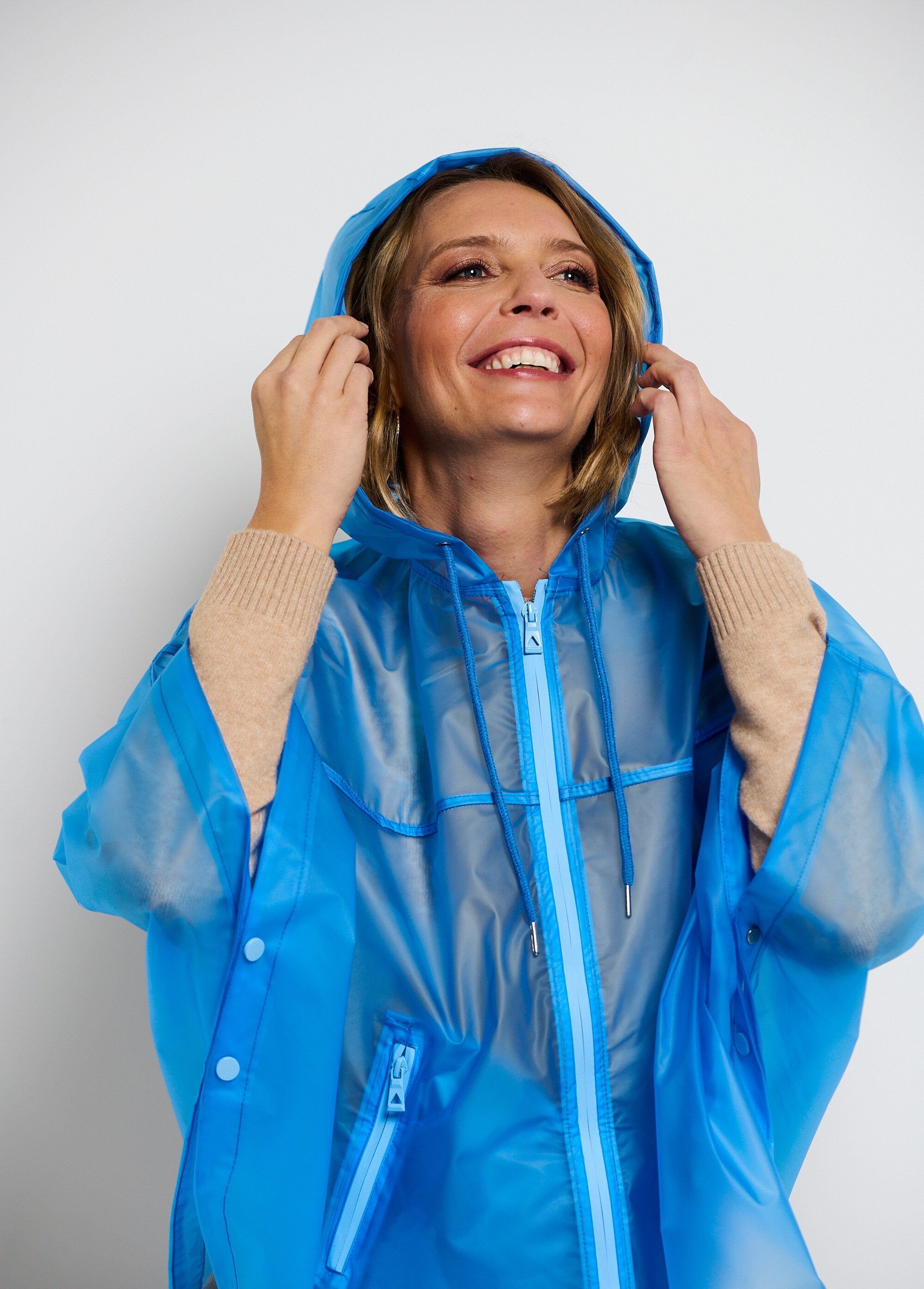 Cortavientos_transparente_de_fantasía_Azul_transparente_DE1_slim