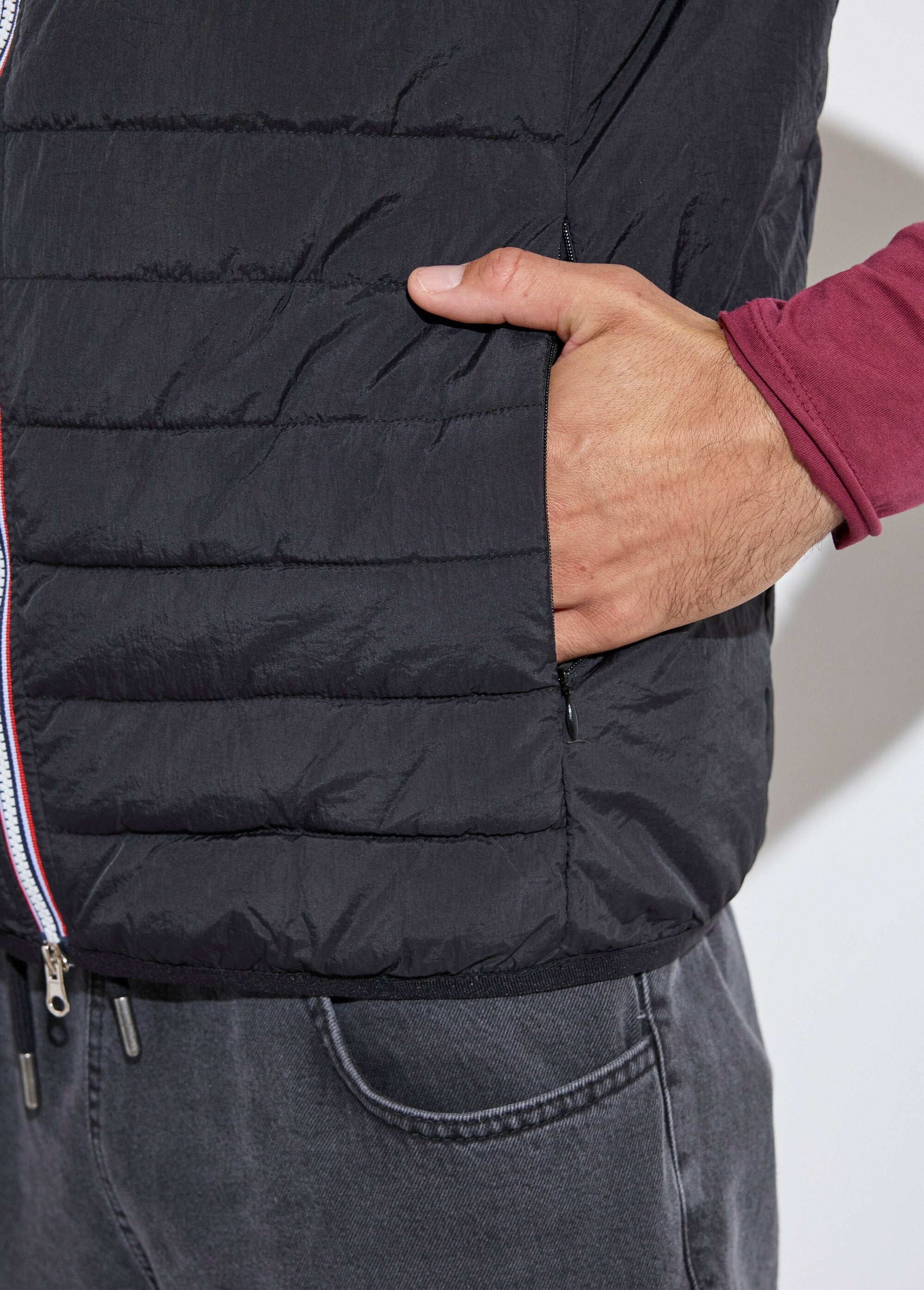 Chaqueta_acolchada_sin_mangas_Negro_DE1_slim