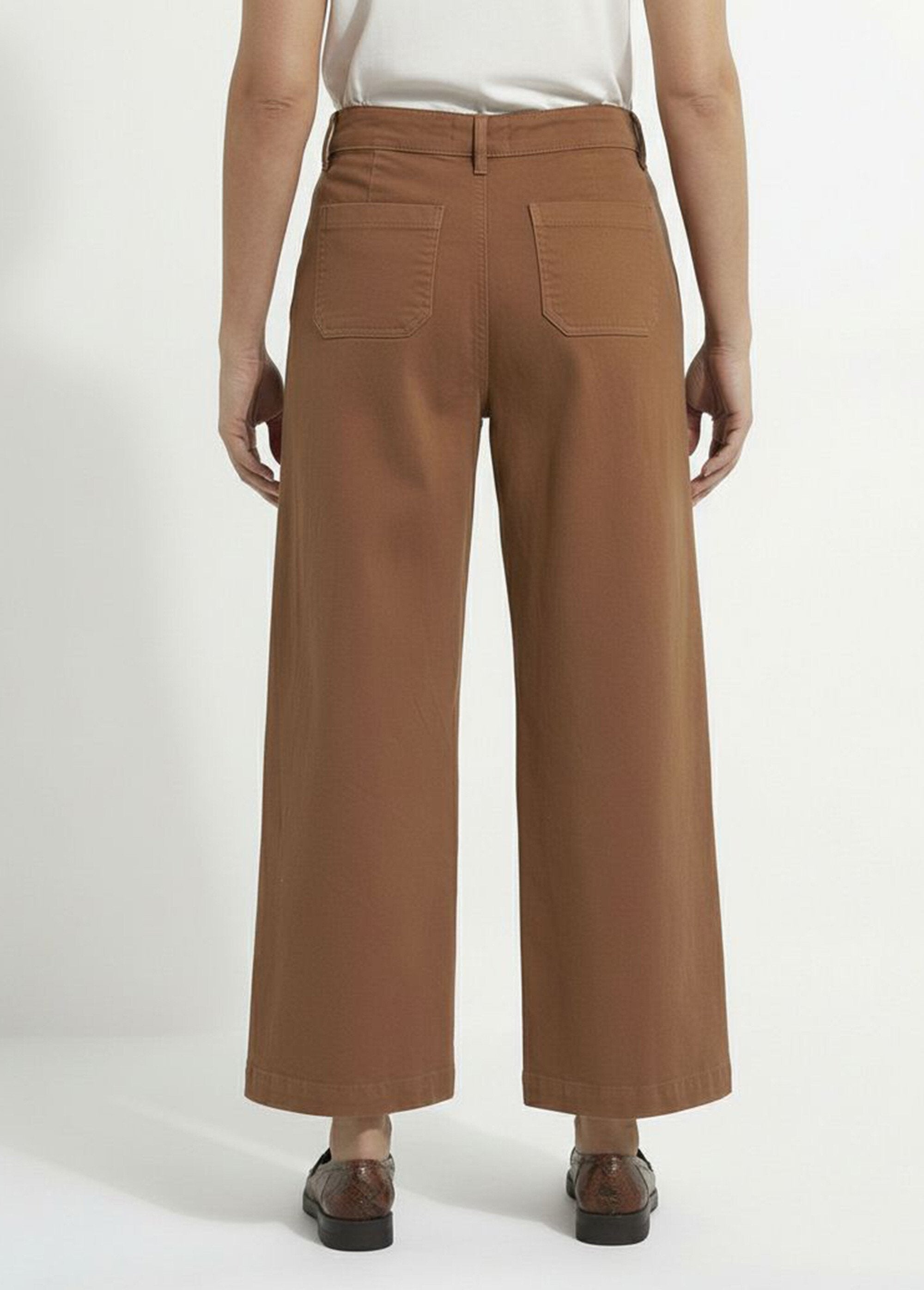 Vaqueros_de_mezclilla_elásticos_anchos_de_7/8_de_largo_con_4_bolsillos_Avellana_DO1_slim