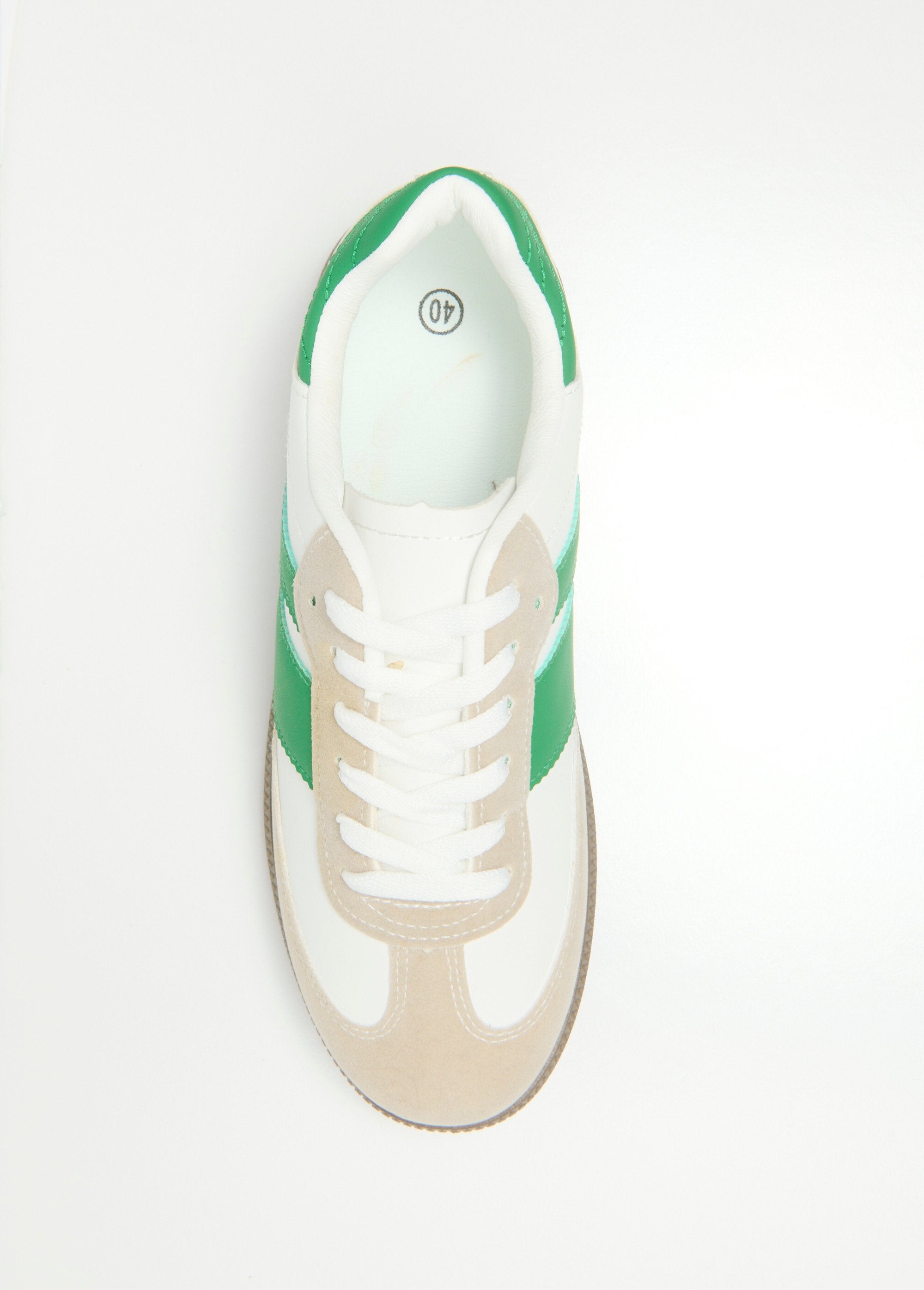 Zapatillas_retro_con_detalles_en_contraste_Verde_OV1_slim