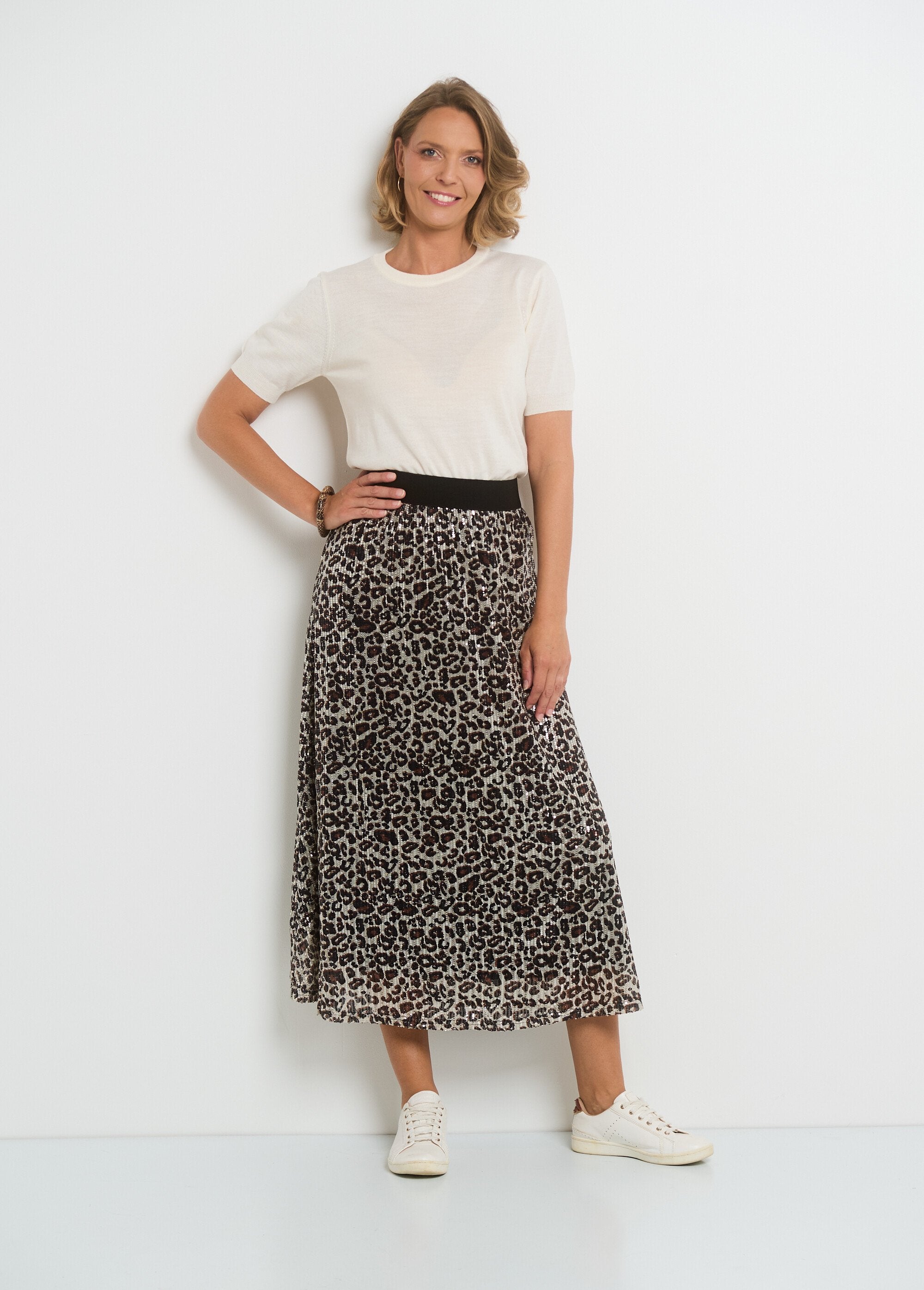 Falda_larga_de_rejilla_con_vuelo_y_lentejuelas_Animal_SF1_slim