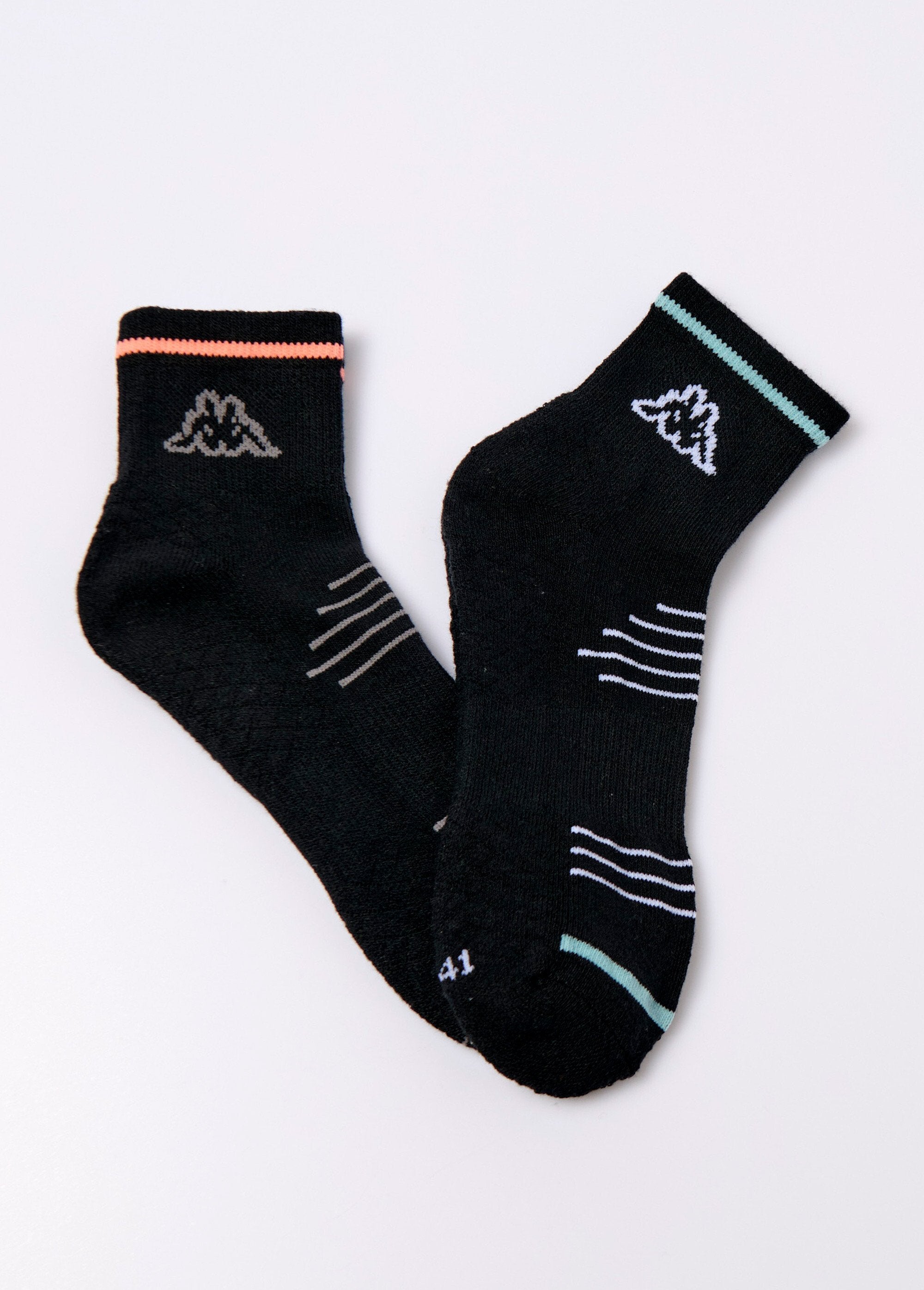 Pack_de_2_calcetines_con_logo_oscuro_lote_negro_2_FA1_slim