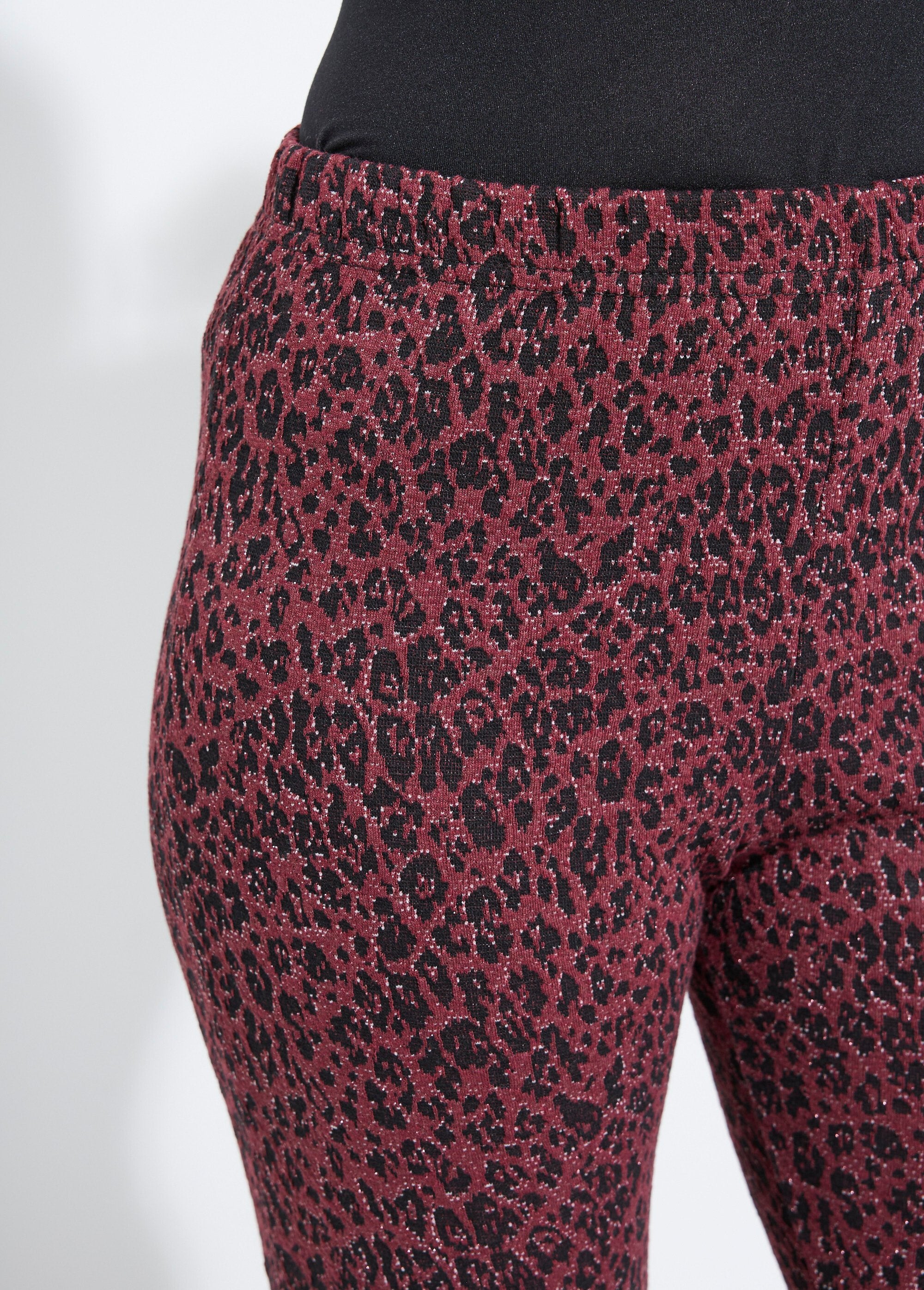 Leggings_de_jacquard_de_piel_animal_con_cintura_elástica_grosella_negra_y_negra_DE1_slim