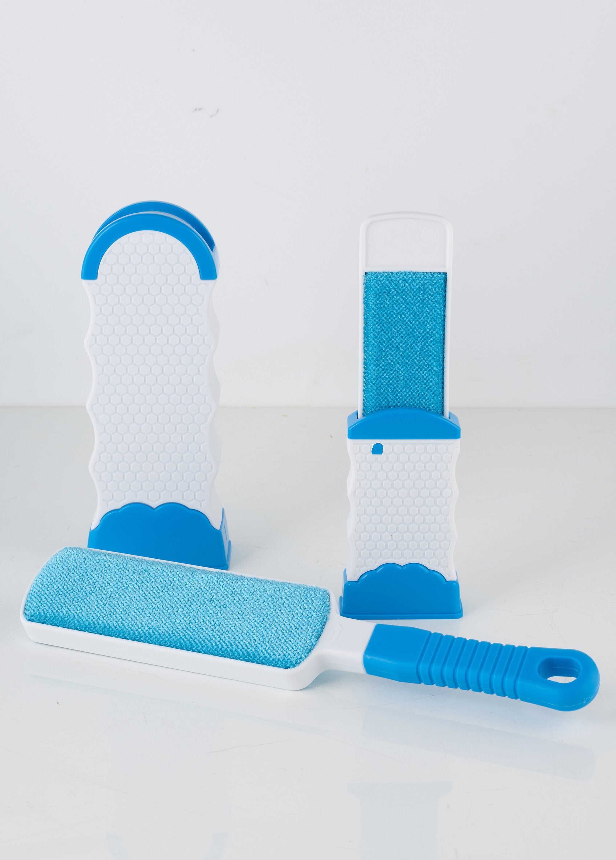 Juego_de_2_cepillos_autolimpiantes_Blanco_y_azul_lote2_DE1_slim