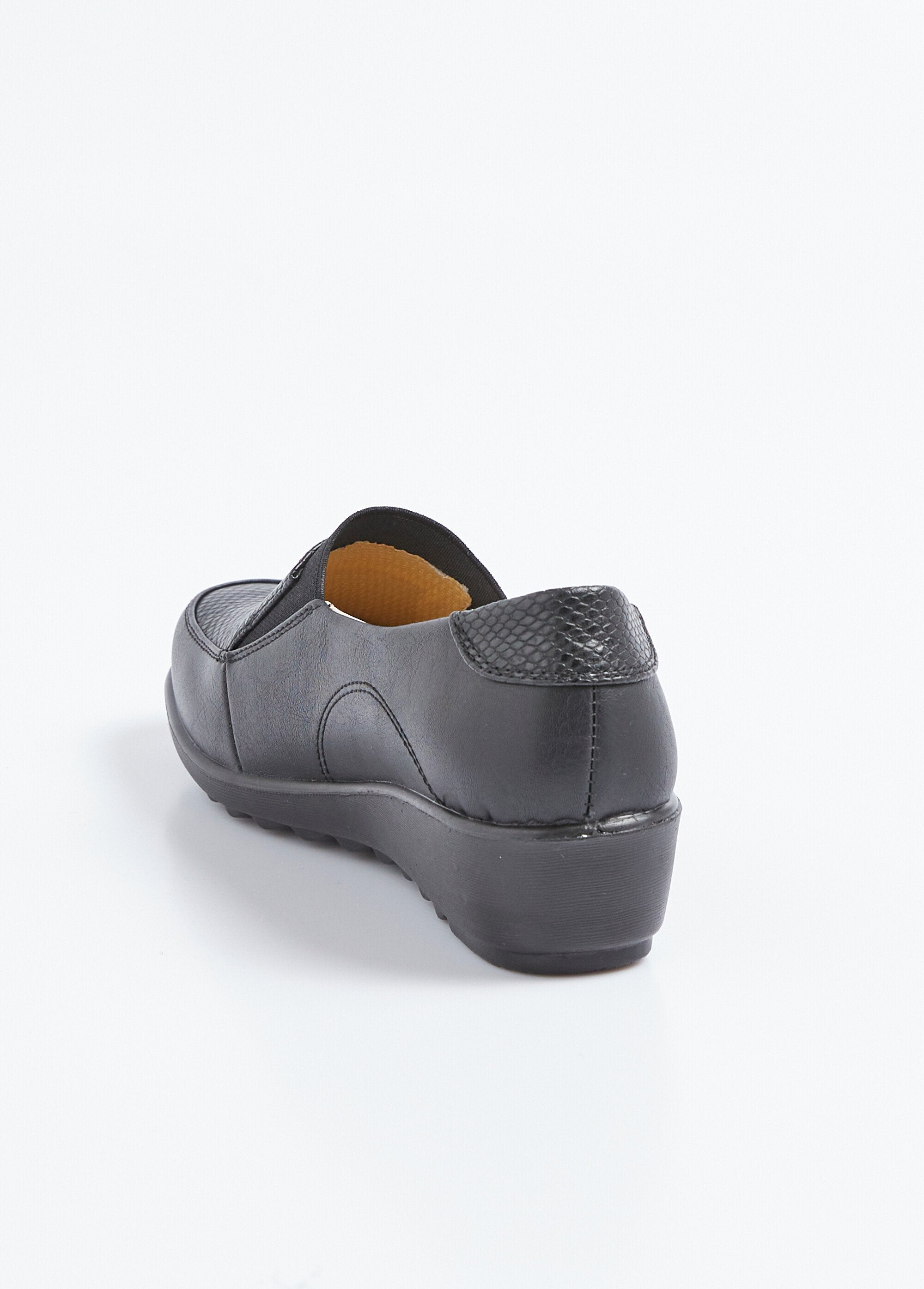 Mocasines_de_cuña_de_piel_con_elástico_de_ancho_amplio_Negro_DO1_slim