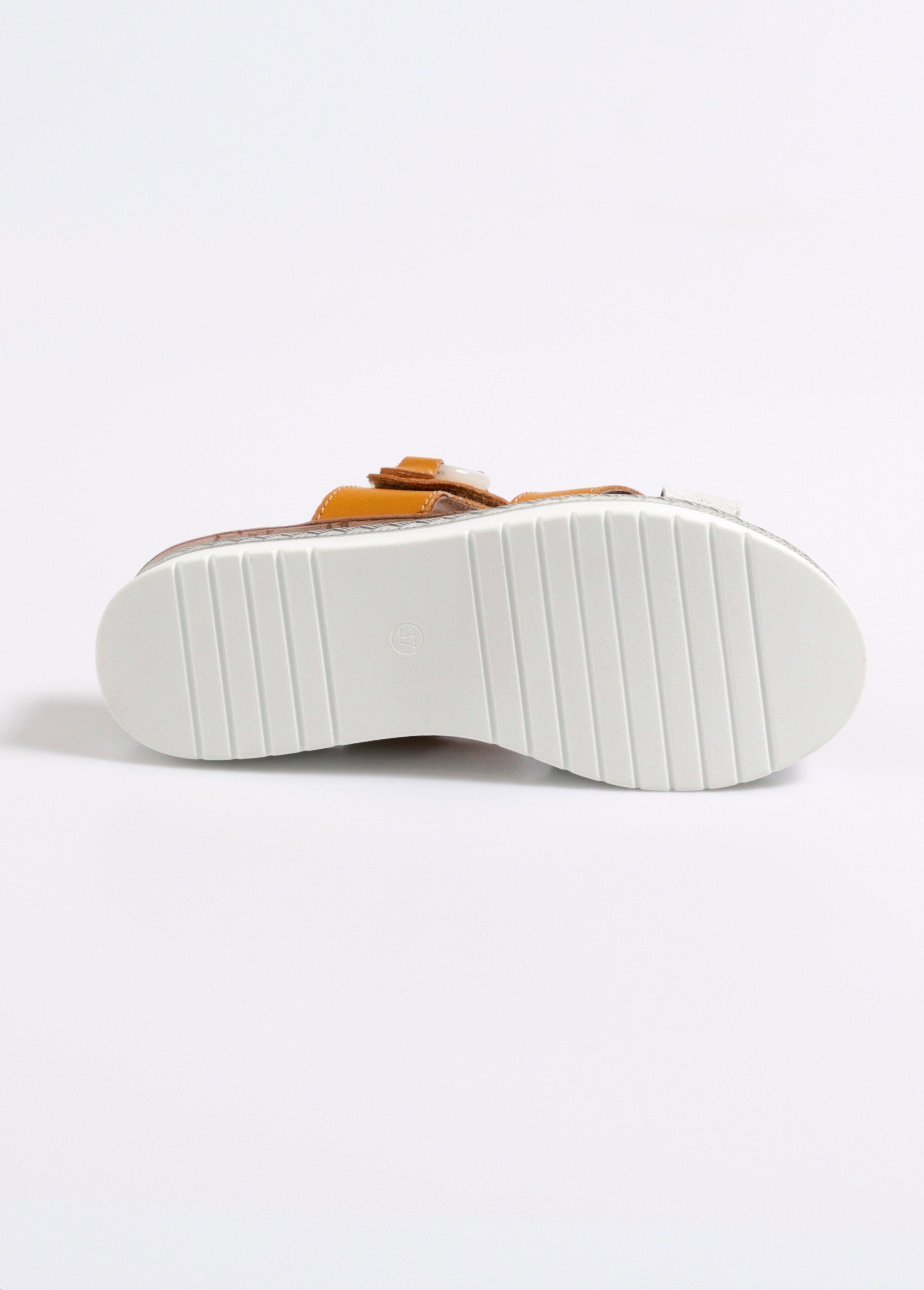 Mules_de_cuña_con_efecto_pitón_AMARILLO_UN1_slim