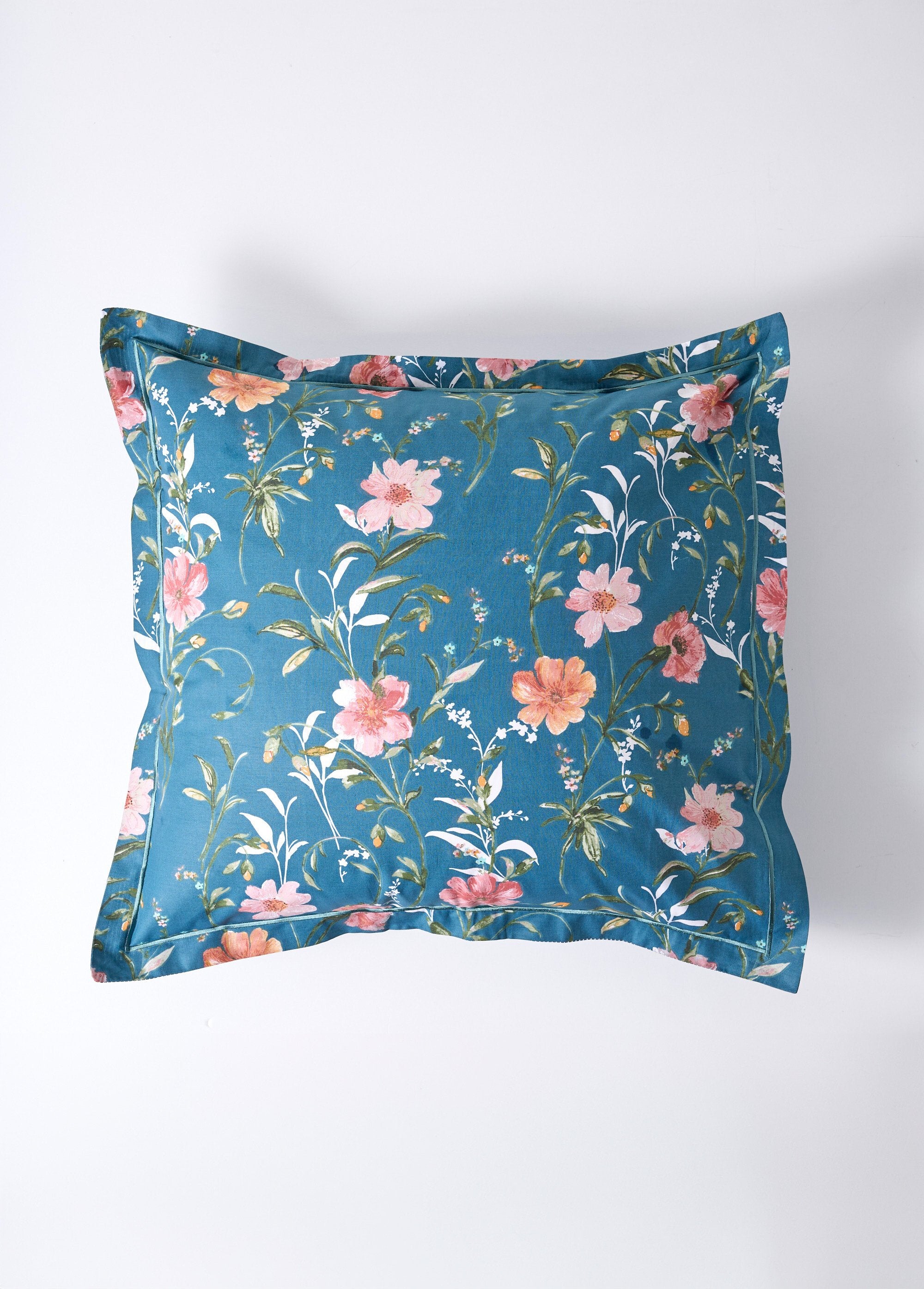 Juego_de_cama_de_3_piezas_con_funda_nórdica,_diseño_floral_Plano_DE4_slim