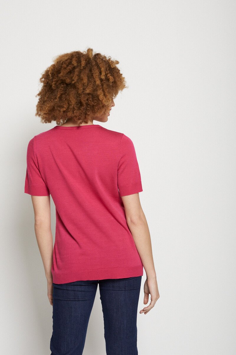 Suéter_de_manga_corta_bordado_Grosella_negra_DO1_slim