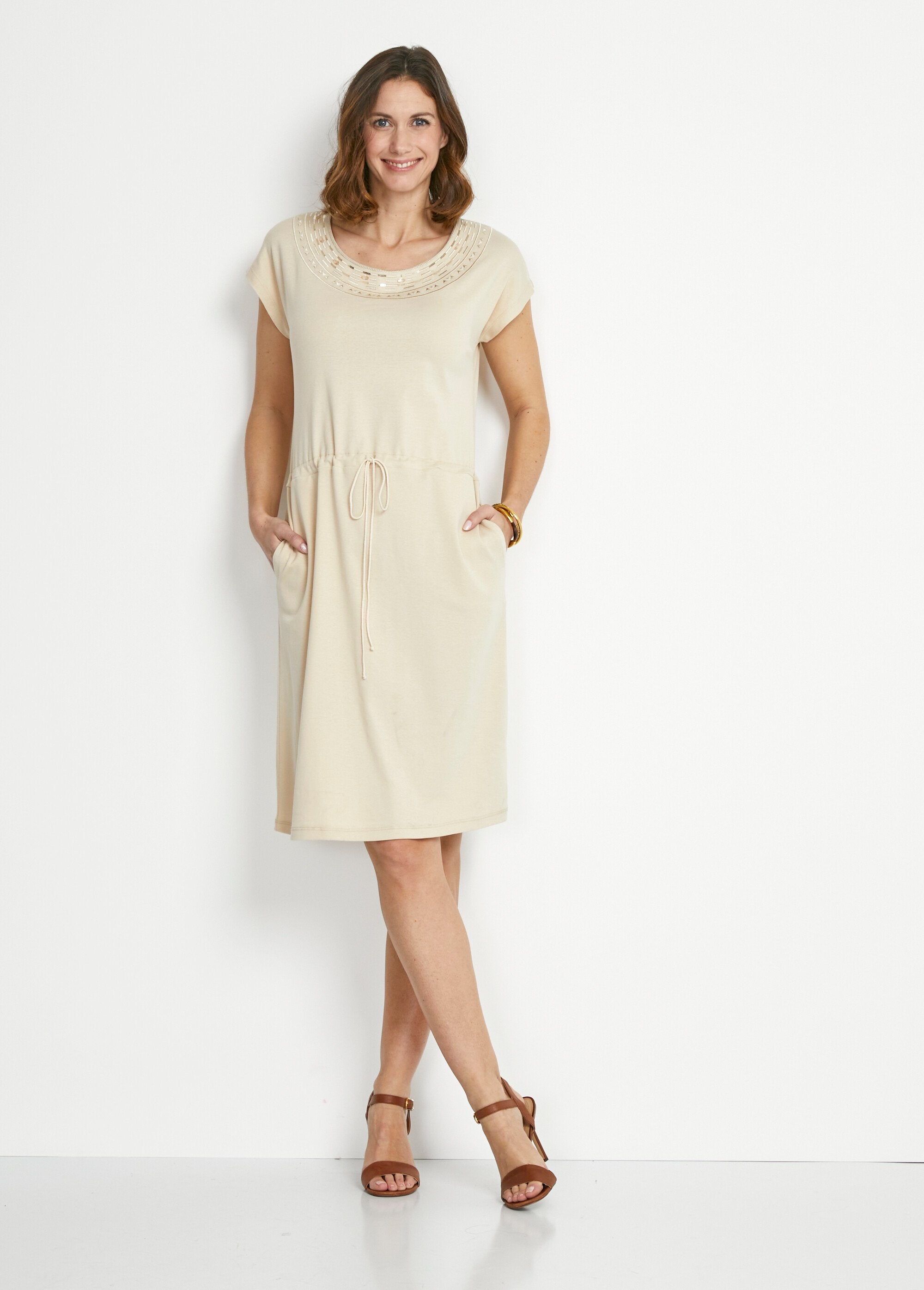 Vestido_corto_de_playa_con_mangas_kimono_Arena_SF1_slim