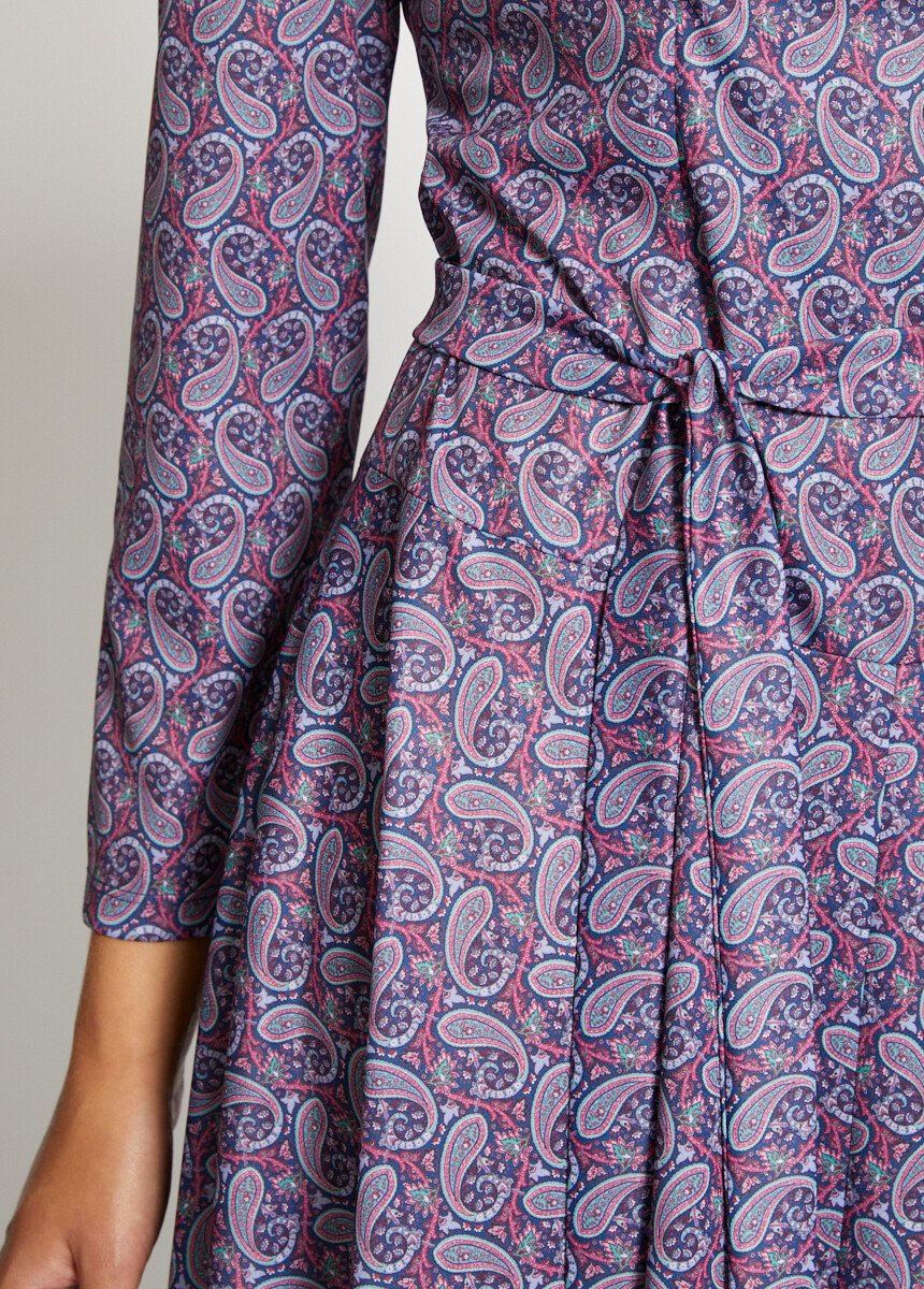 Vestido_con_escote_corazón_Azul_y_ciruela_DE2_slim