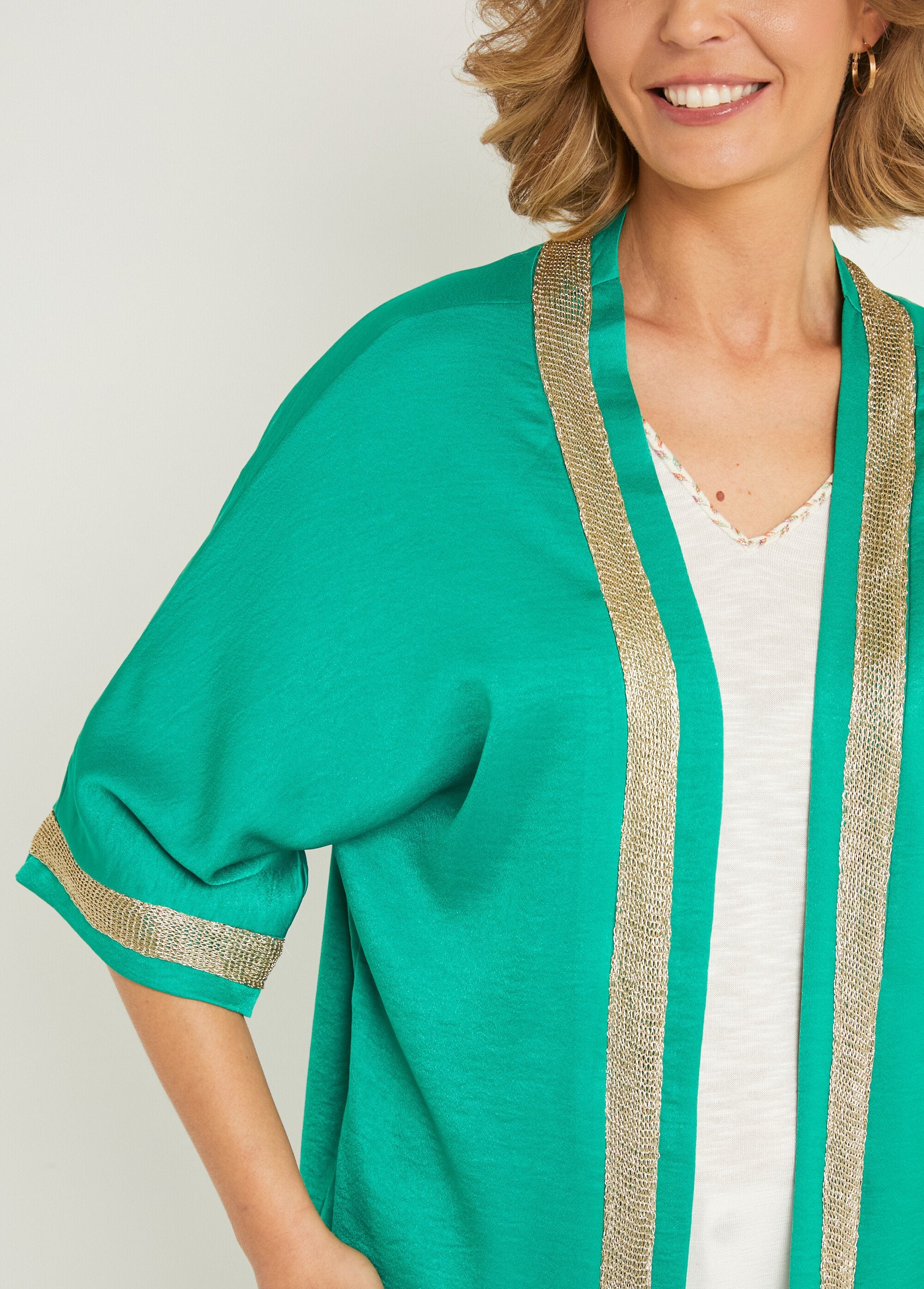 Chaqueta_larga_con_detalles_chic_Verde_DE2_slim