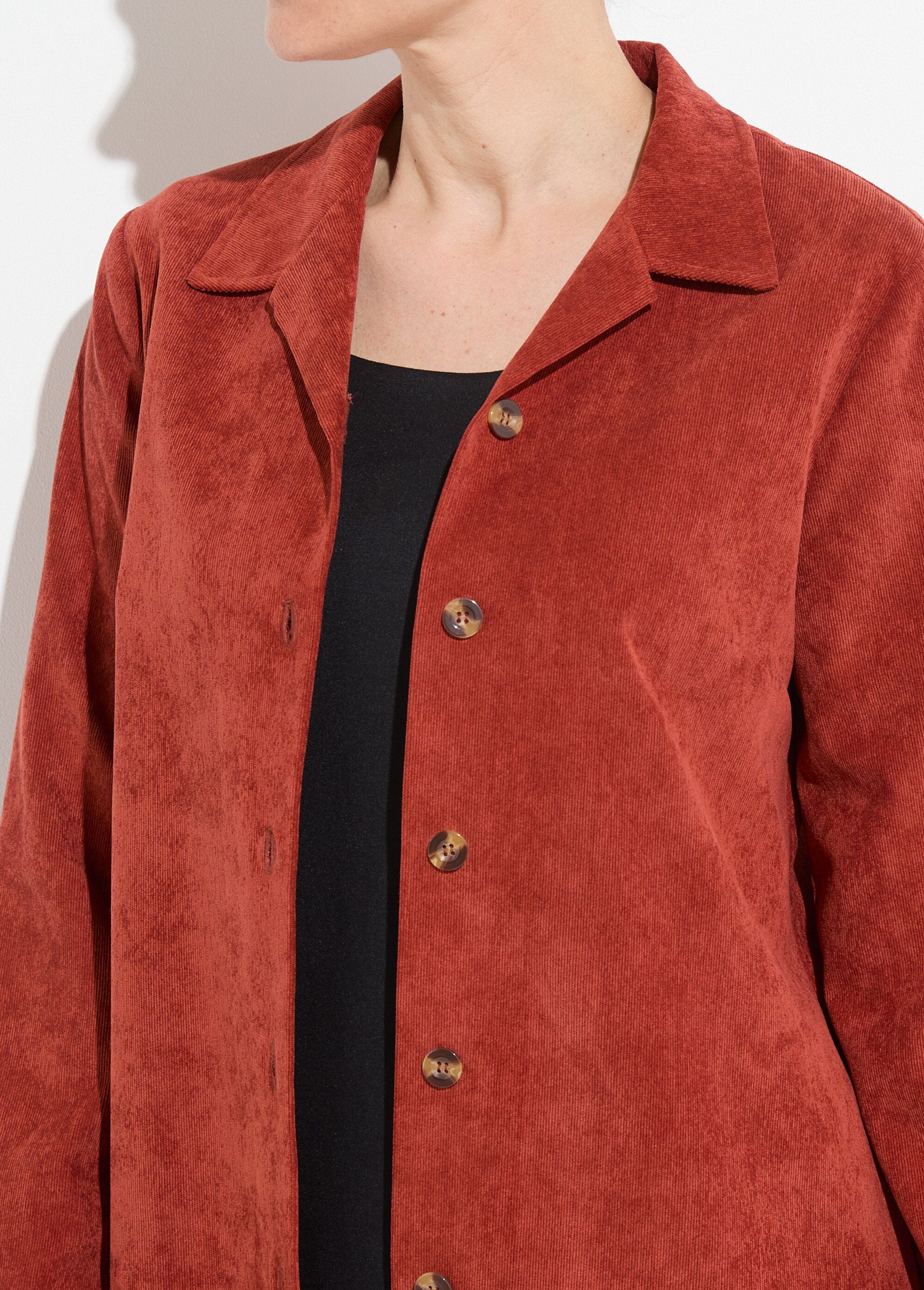 Sobrecamisa_Milleraies_de_terciopelo_con_cuello_sastre_Picante_DE1_slim