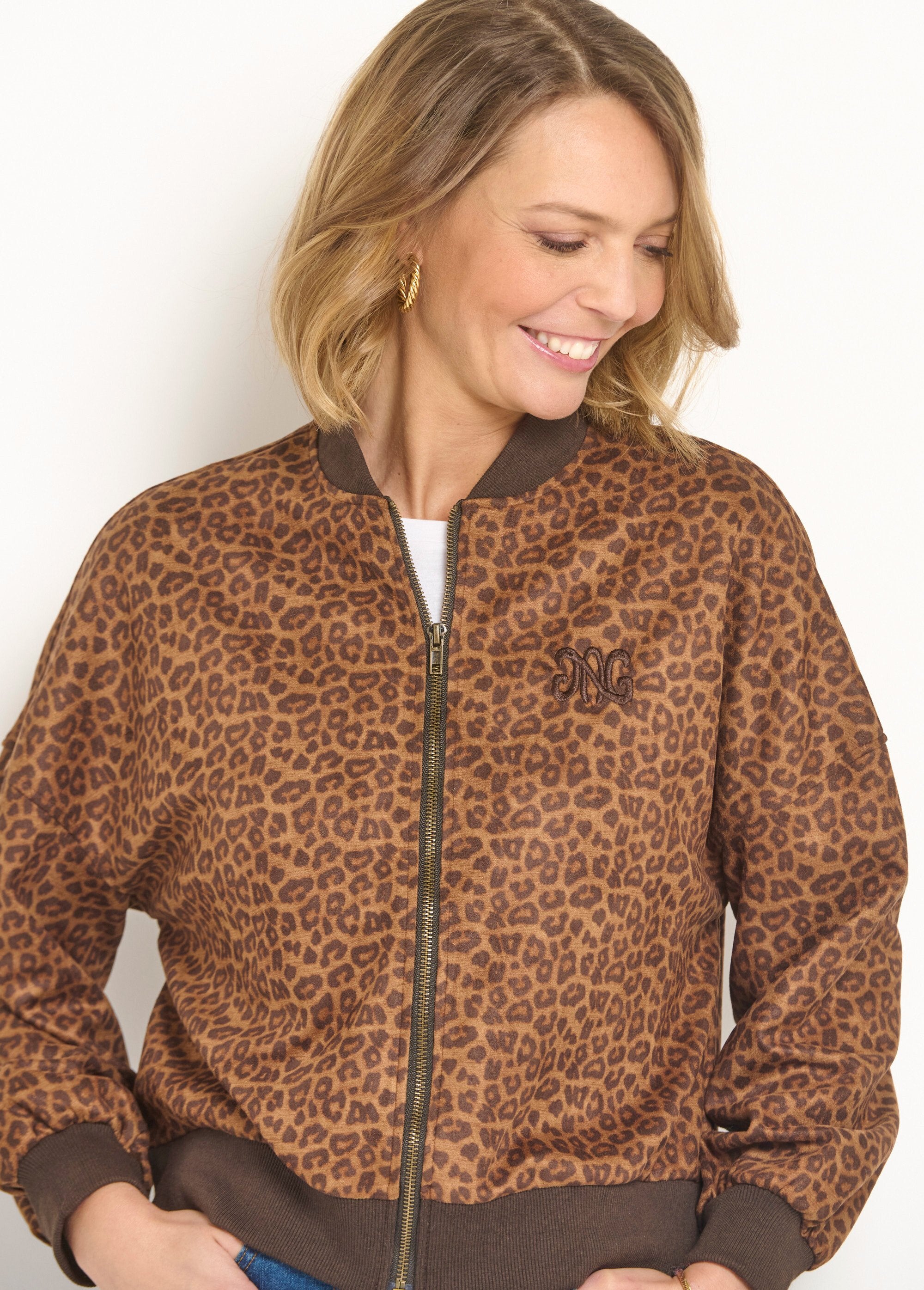 Chaqueta_con_cremallera_estilo_osito_de_peluche_con_estampado_de_leopardo_Leopardo_DE1_slim