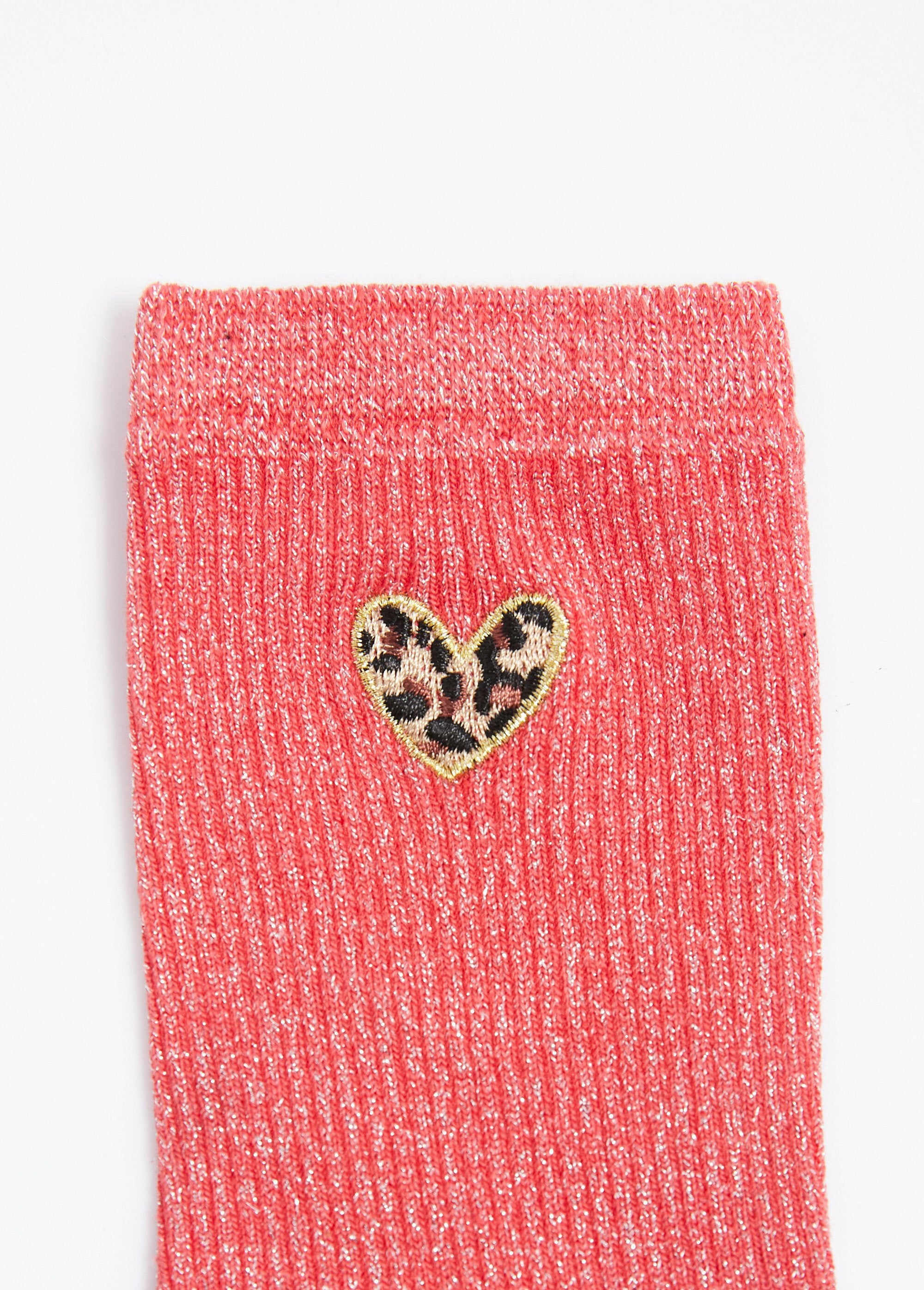 Calcetines_finos_de_canalé_con_estampado_de_corazón_de_leopardo_Rojo_DE2_slim