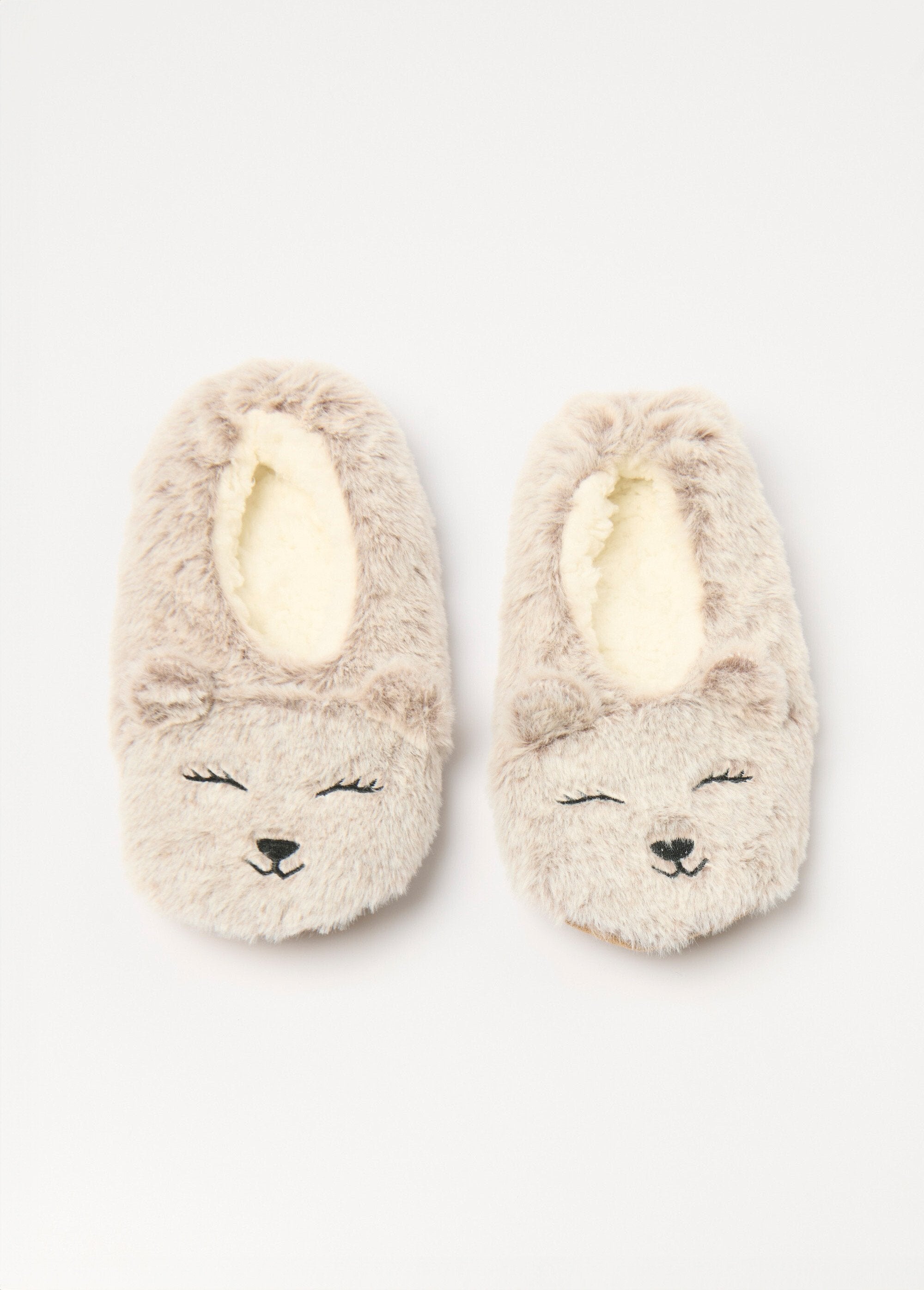 Pantuflas_cálidas_de_piel_sintética_de_animal_Beige_FA1_slim