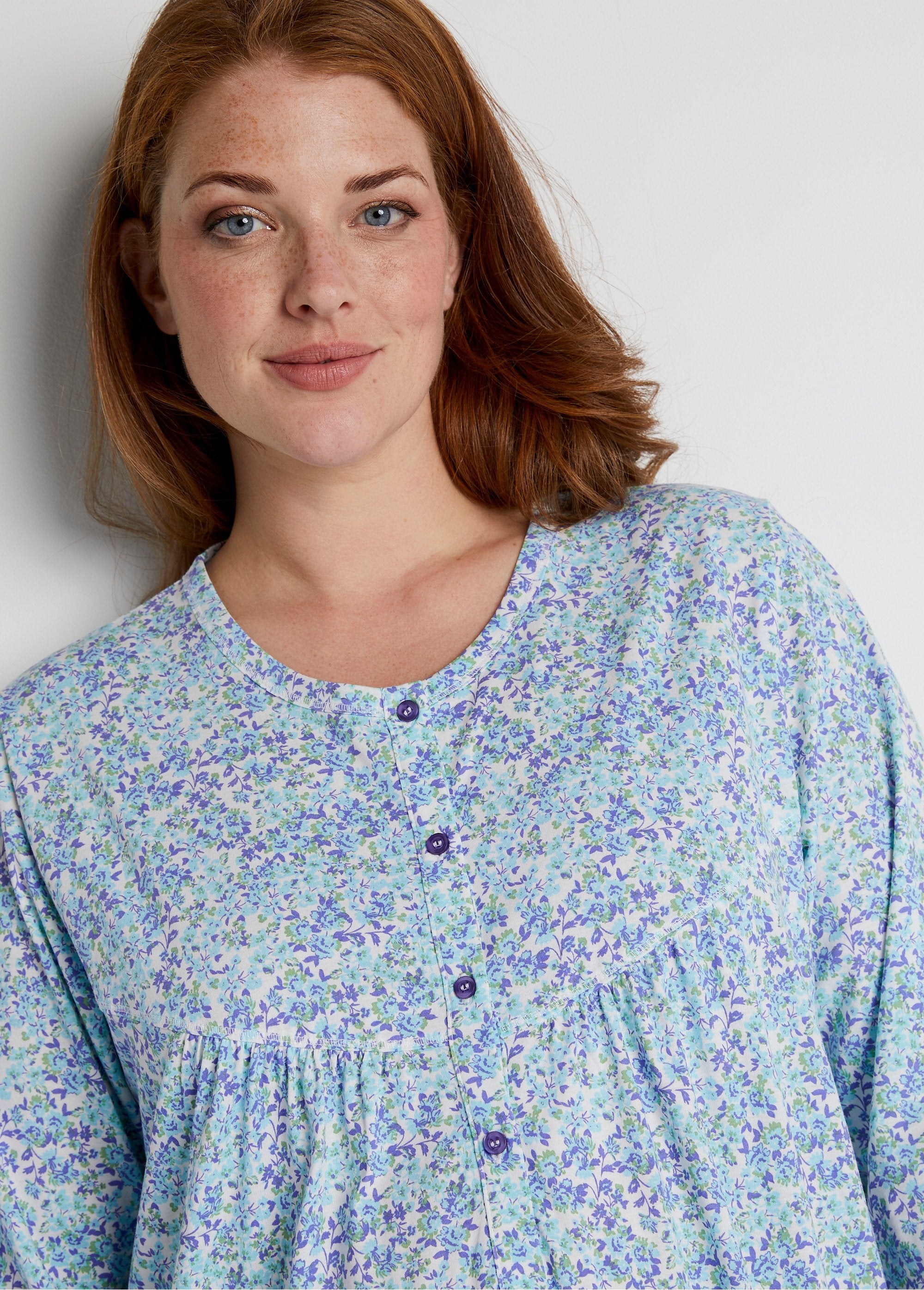 Camisón_largo_de_algodón_estampado_Estampado_azul_índigo_DE1_curvy