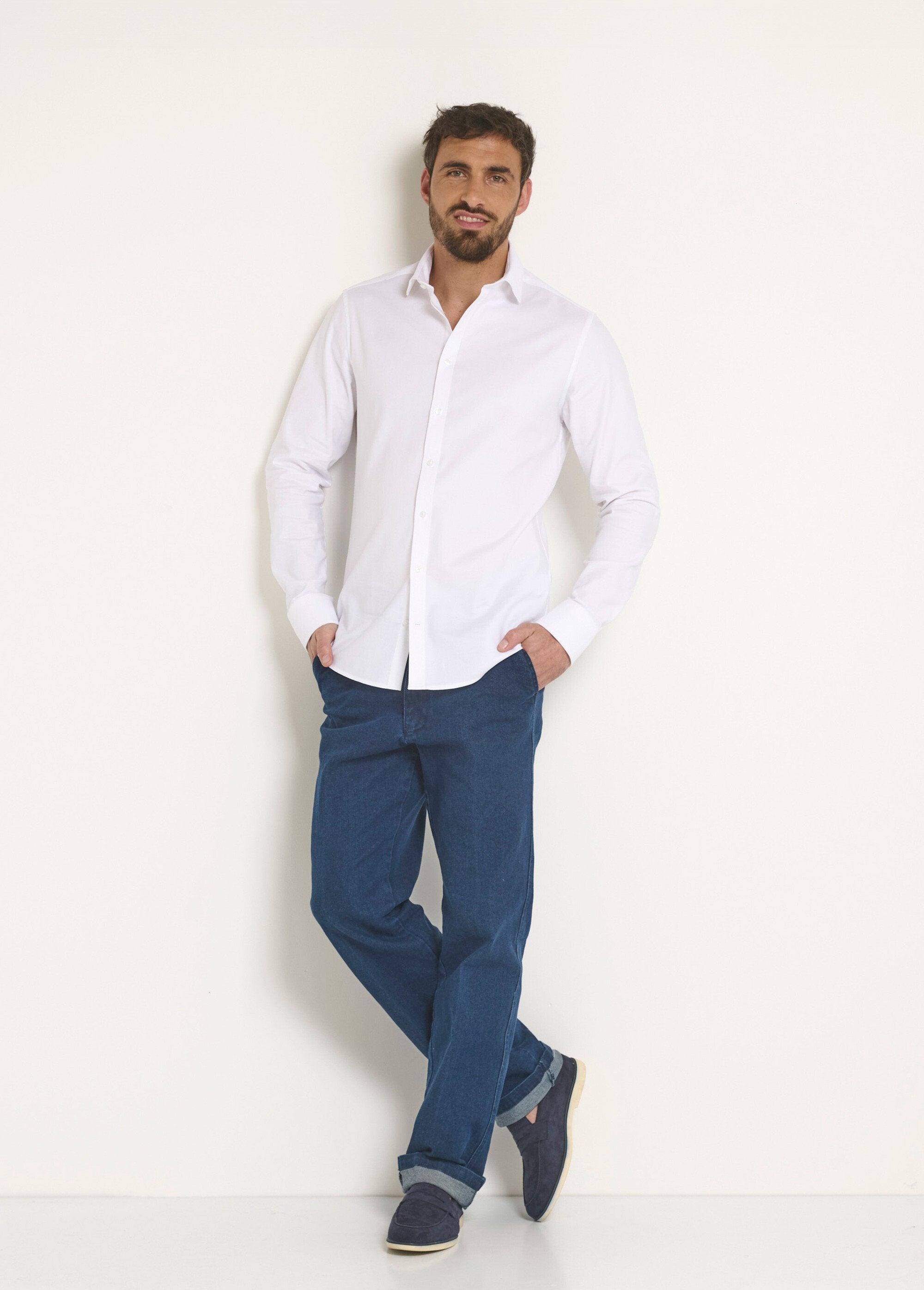 Camisa_elástica_slim_fit_chic_Blanco,_Blanca_SF1_slim