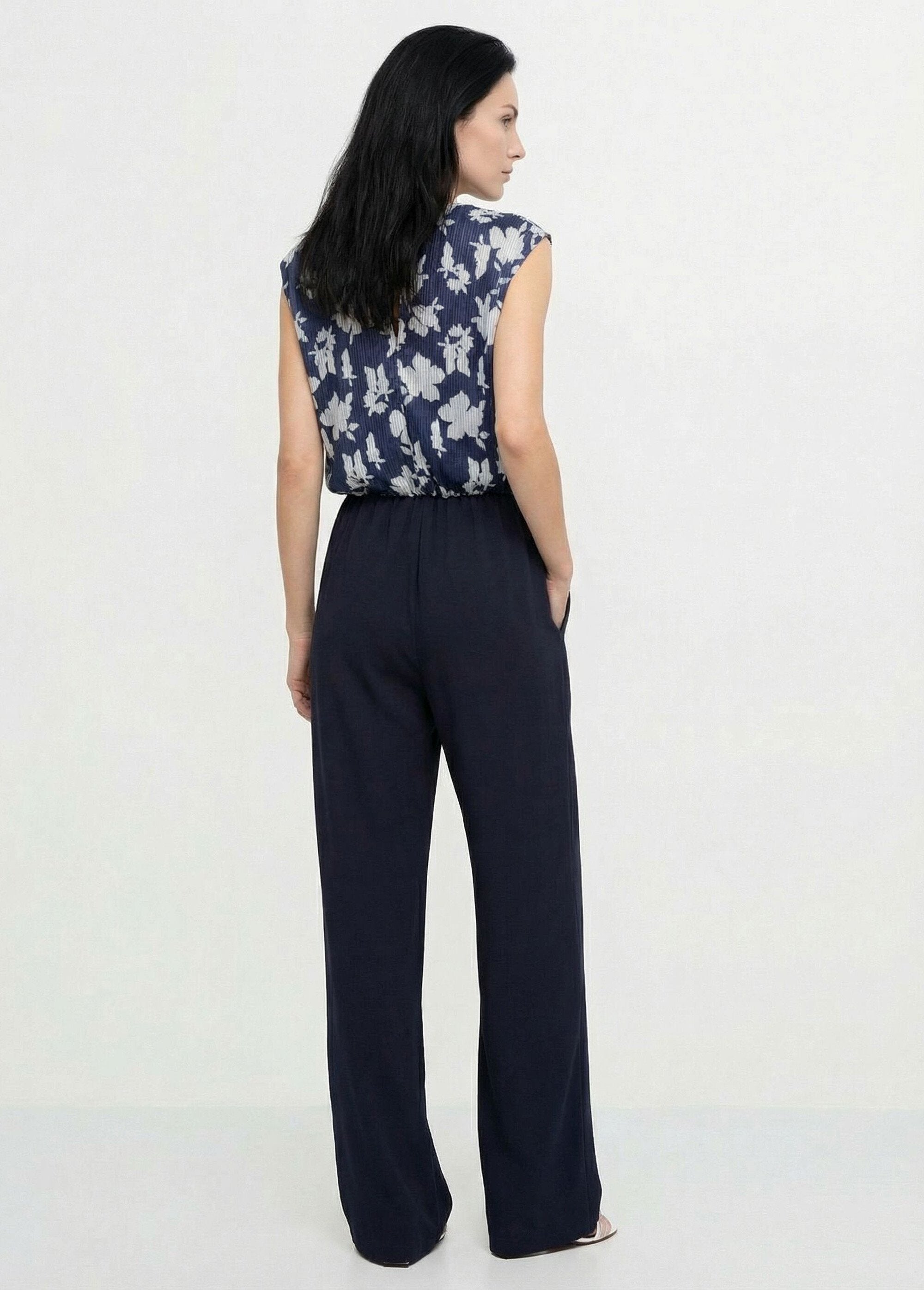 Mono_de_manga_corta_bicolor_Azul_marino_y_beige_DO1_slim