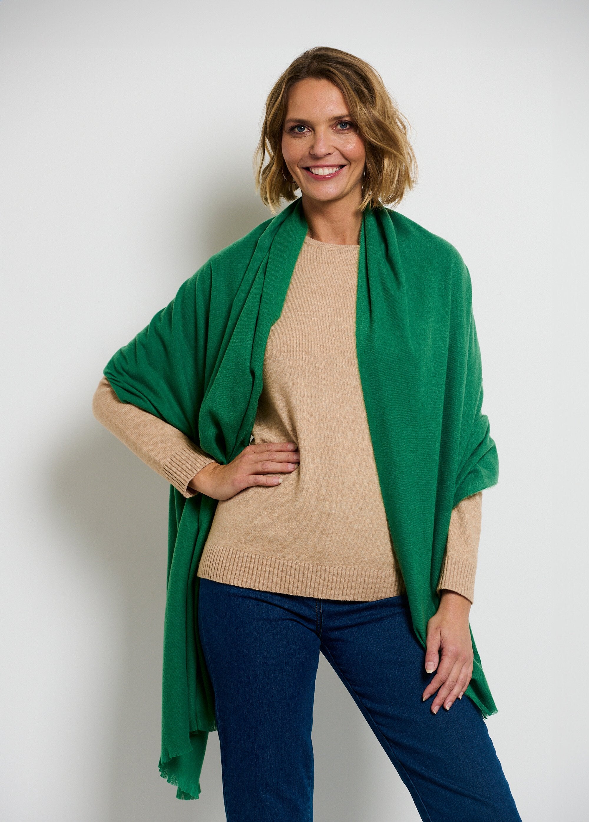 Echarpe_tendance_chaude_petites_franges_Vert_FA2_slim