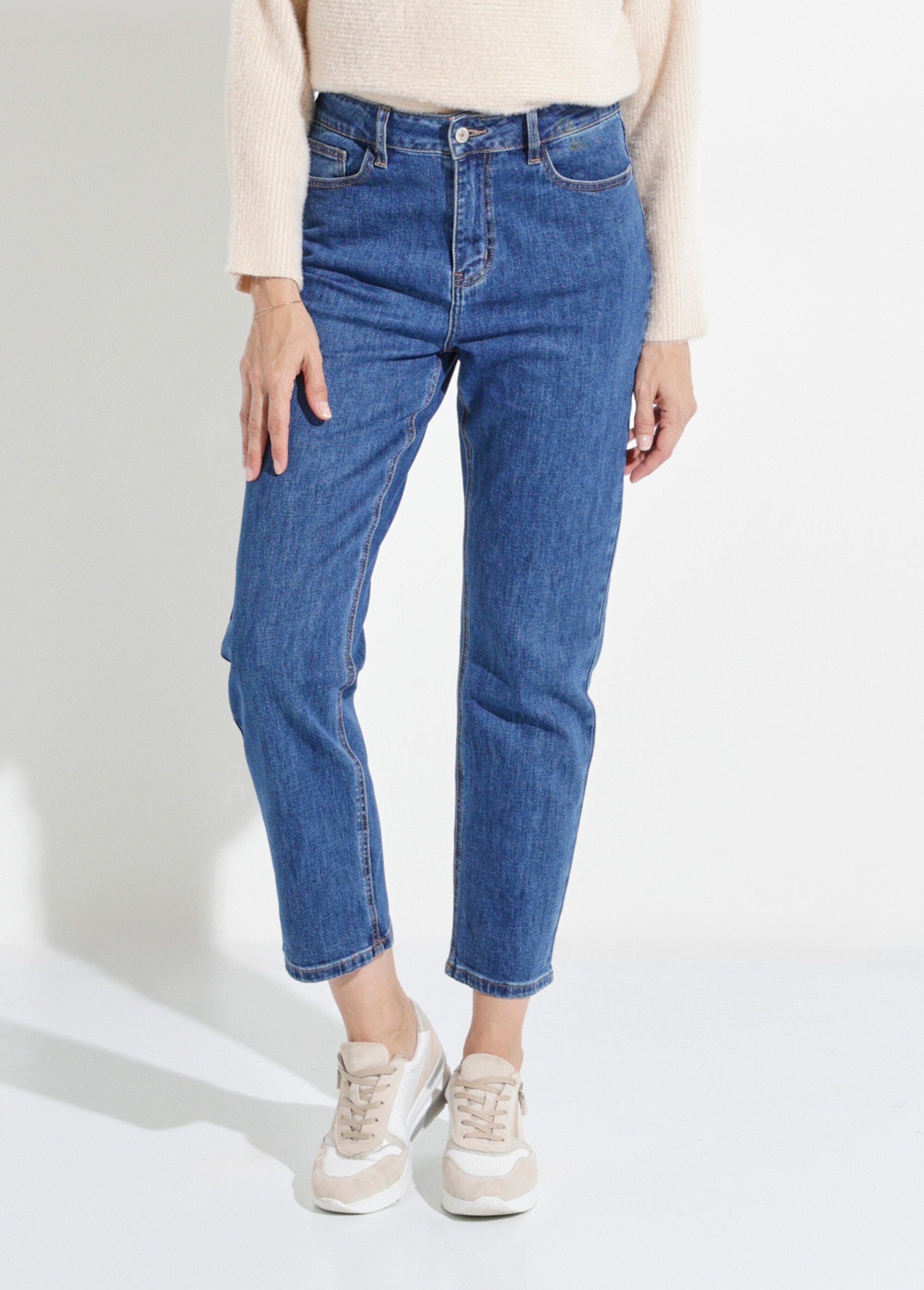 Jeans_mom_de_mezclilla,_especial_TALLA_GRANDE_Mezclilla_media_FA1_slim