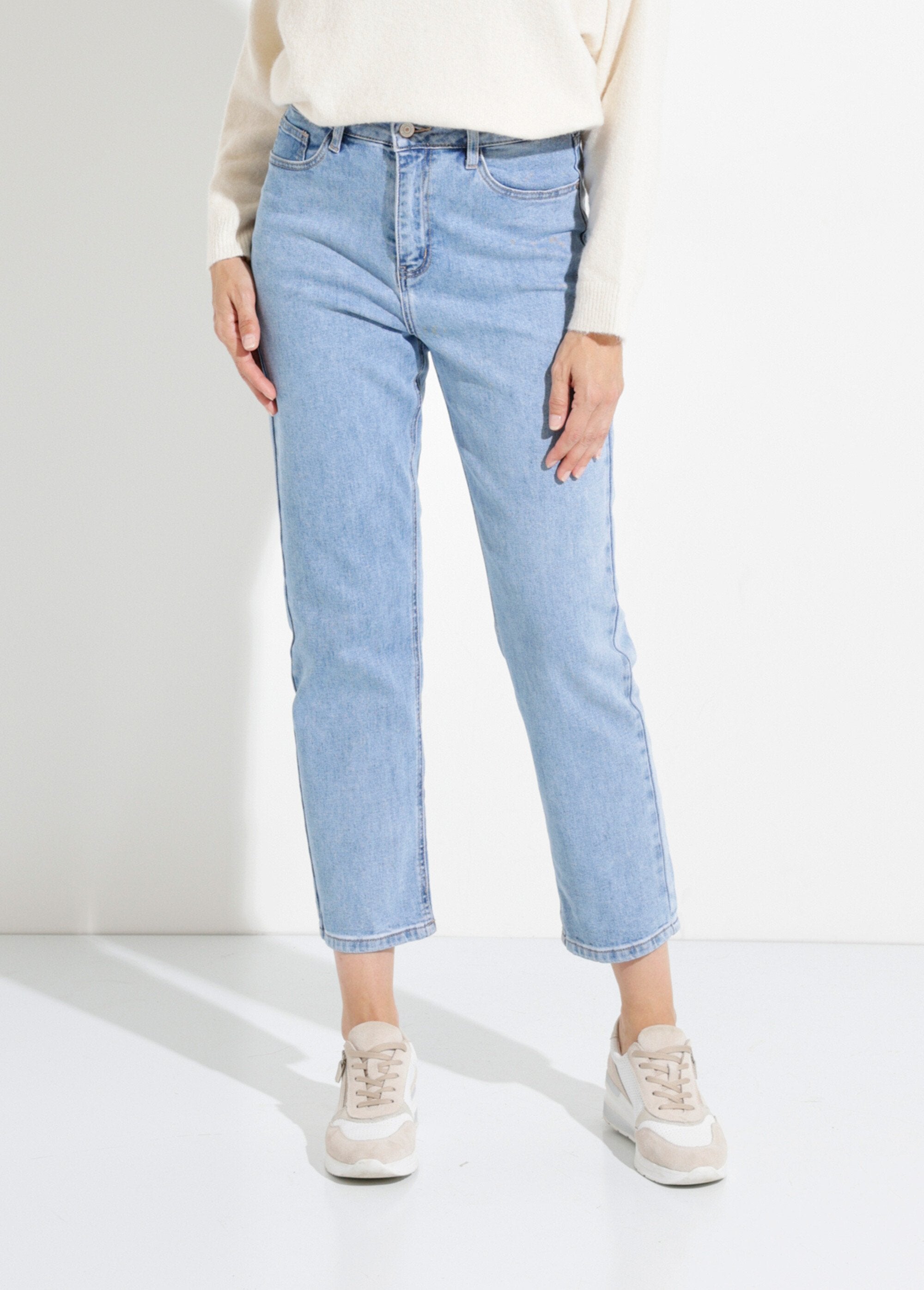 Jeans_mom_de_mezclilla,_especial_TALLA_GRANDE_Denim_claro_FA1_slim