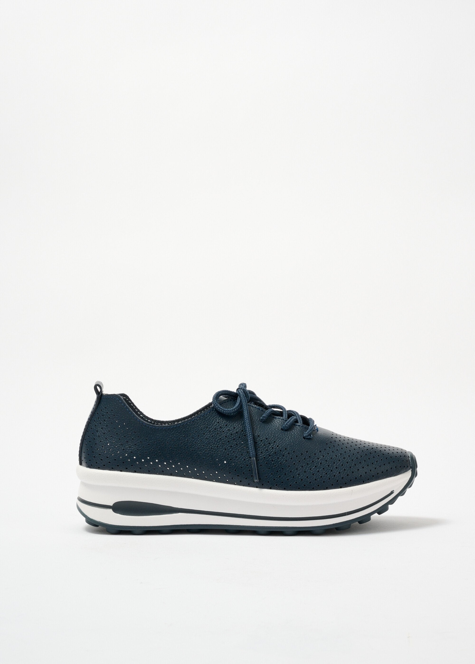 Zapatillas_de_piel_perforada_Marina_DR1_slim
