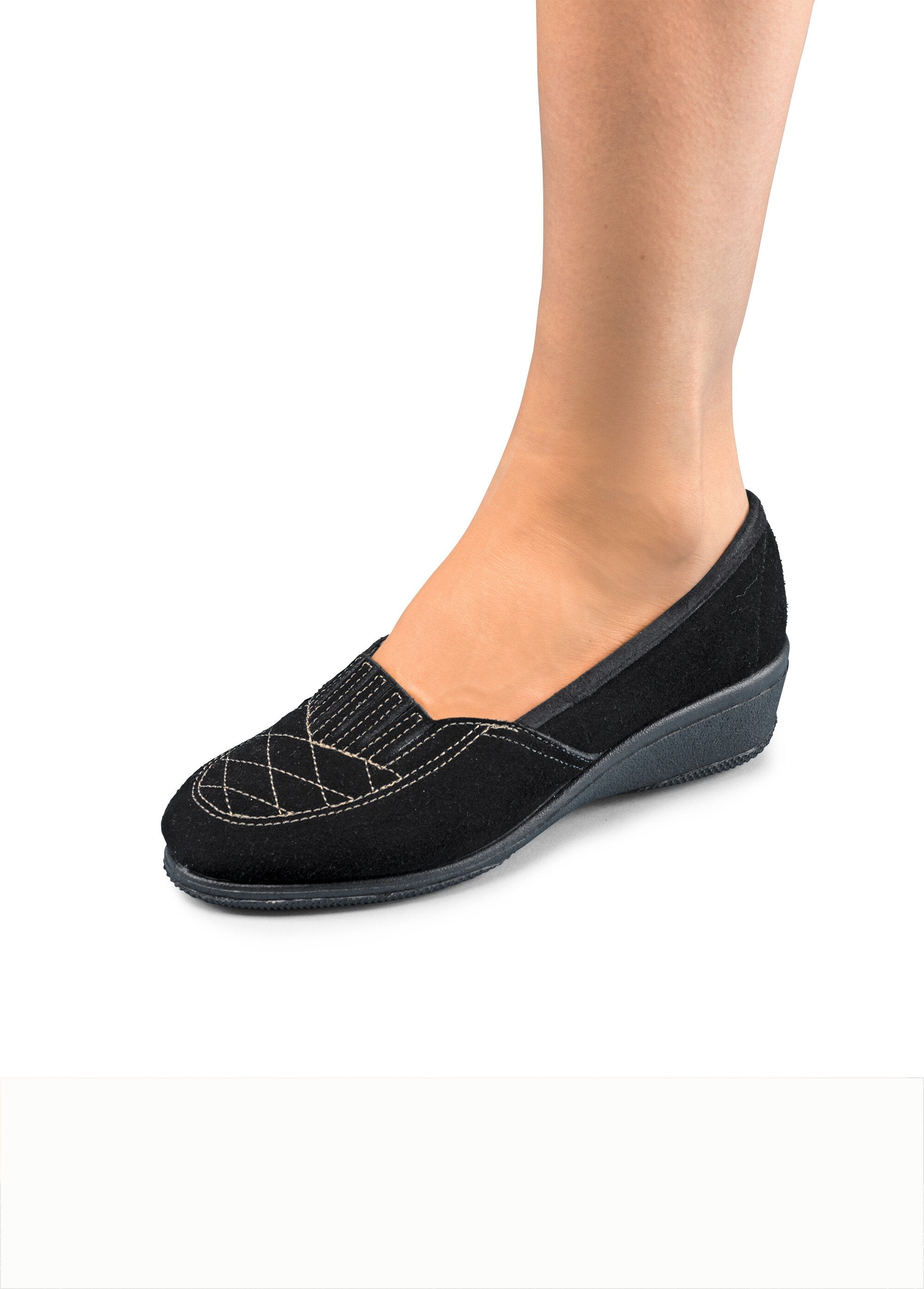 Mocasines_anchos_de_piel_con_elásticos_Negro_SF1_slim