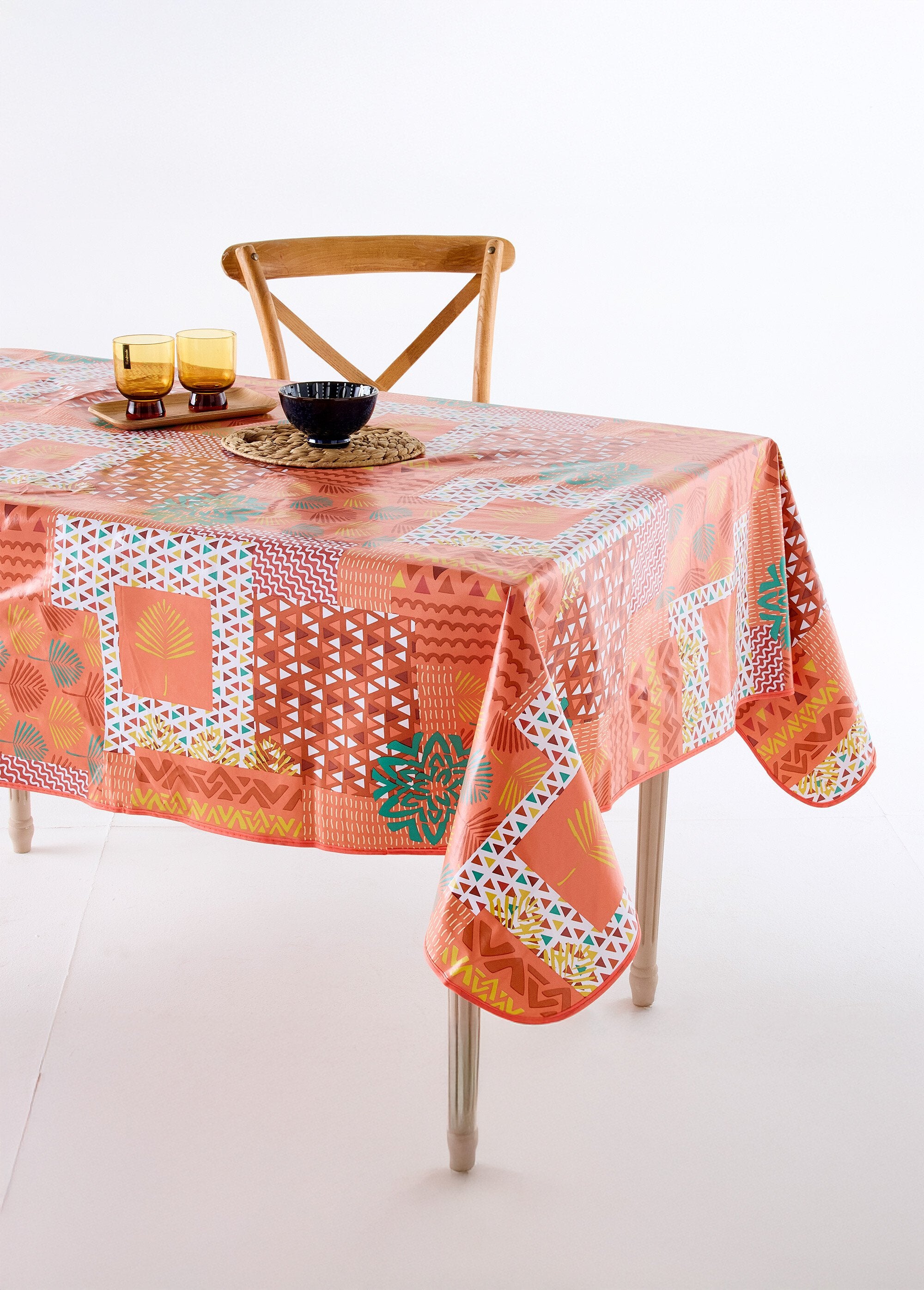 Mantel_de_hule_estampado_Calitex_Labor_de_retazos_FA1_slim