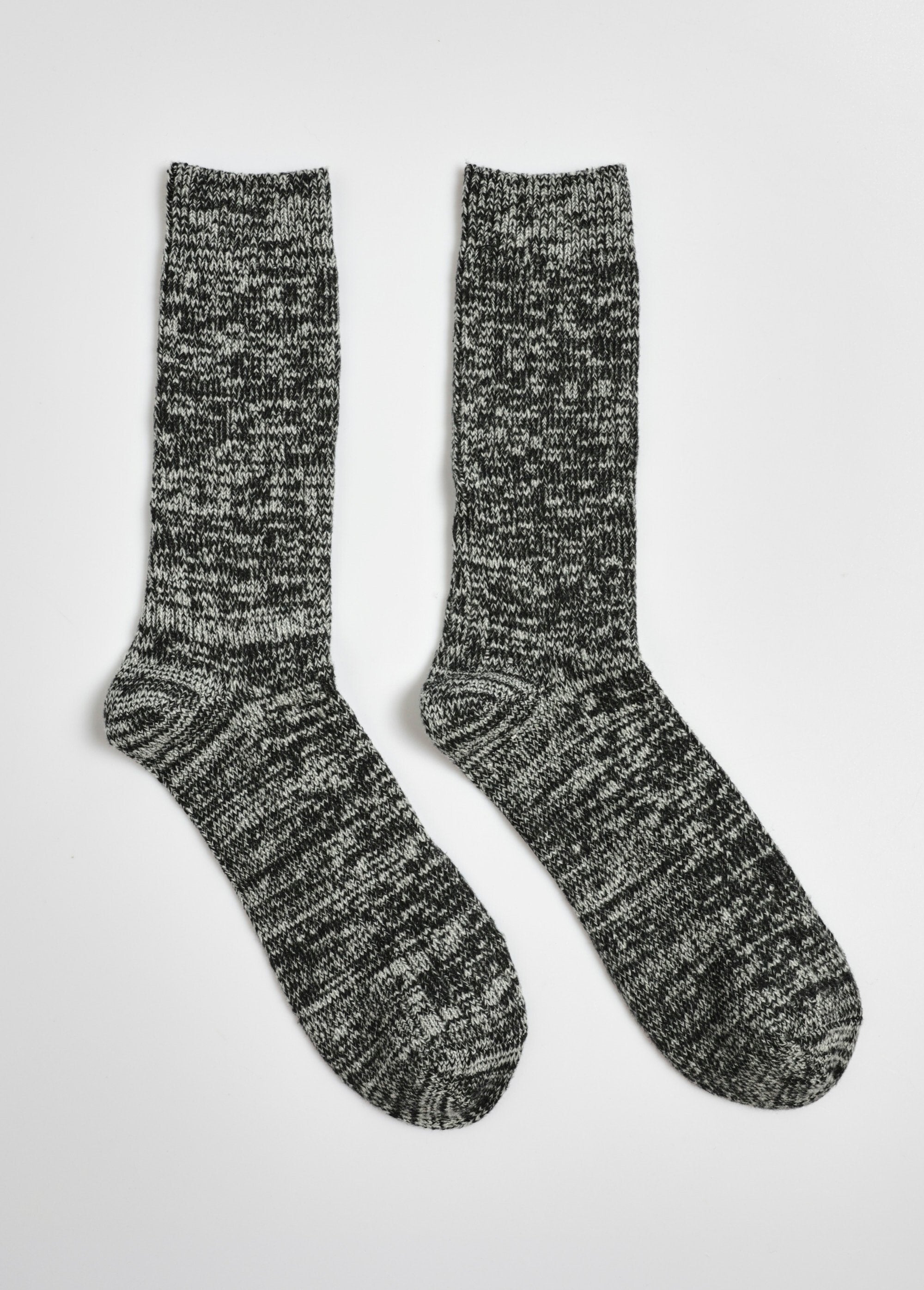 Par_de_calcetines_cálidos_y_suaves._Gris_FA1_slim