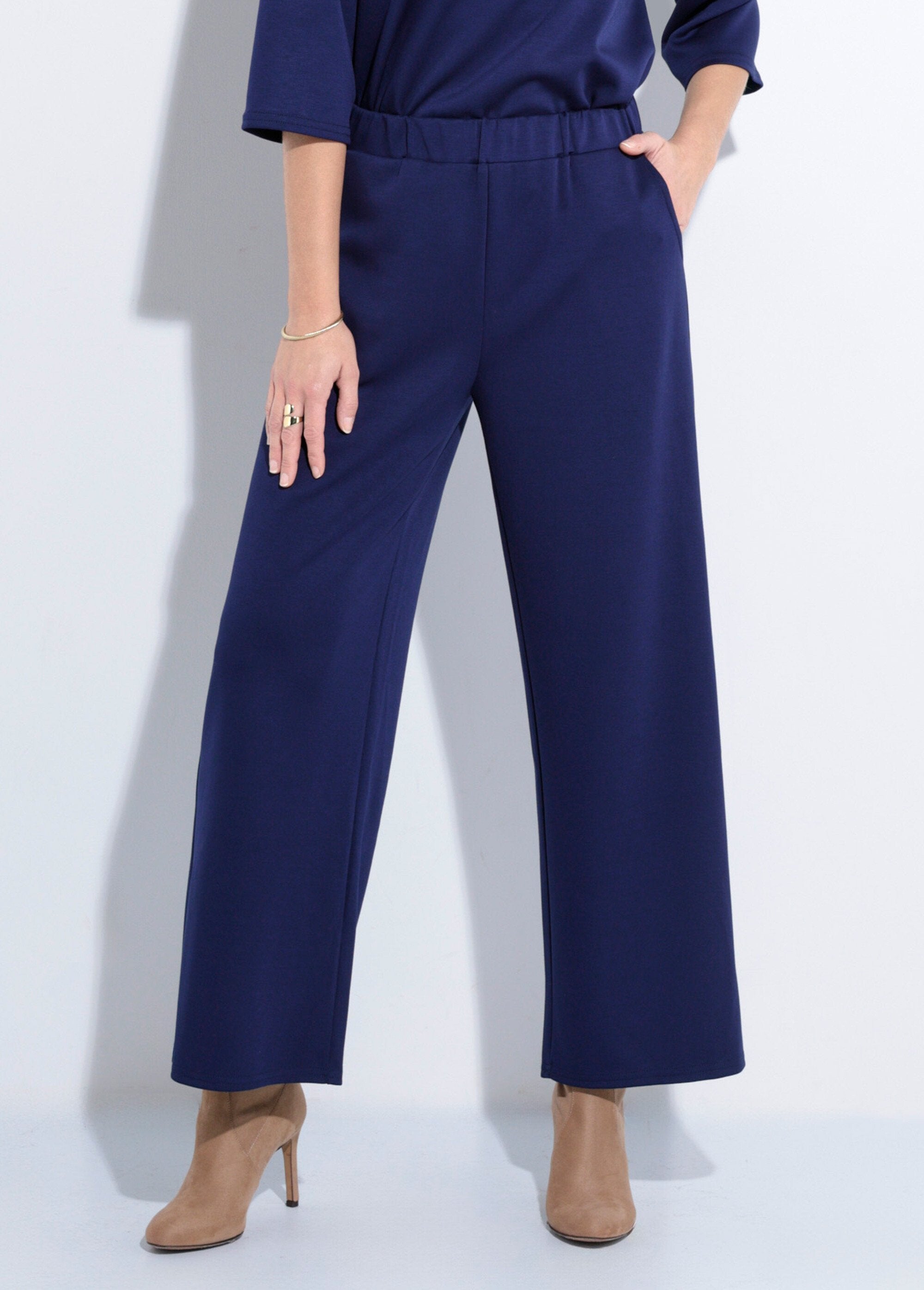 Pantalones_de_corte_cómodo_con_punto_suave_Marina_FA1_slim