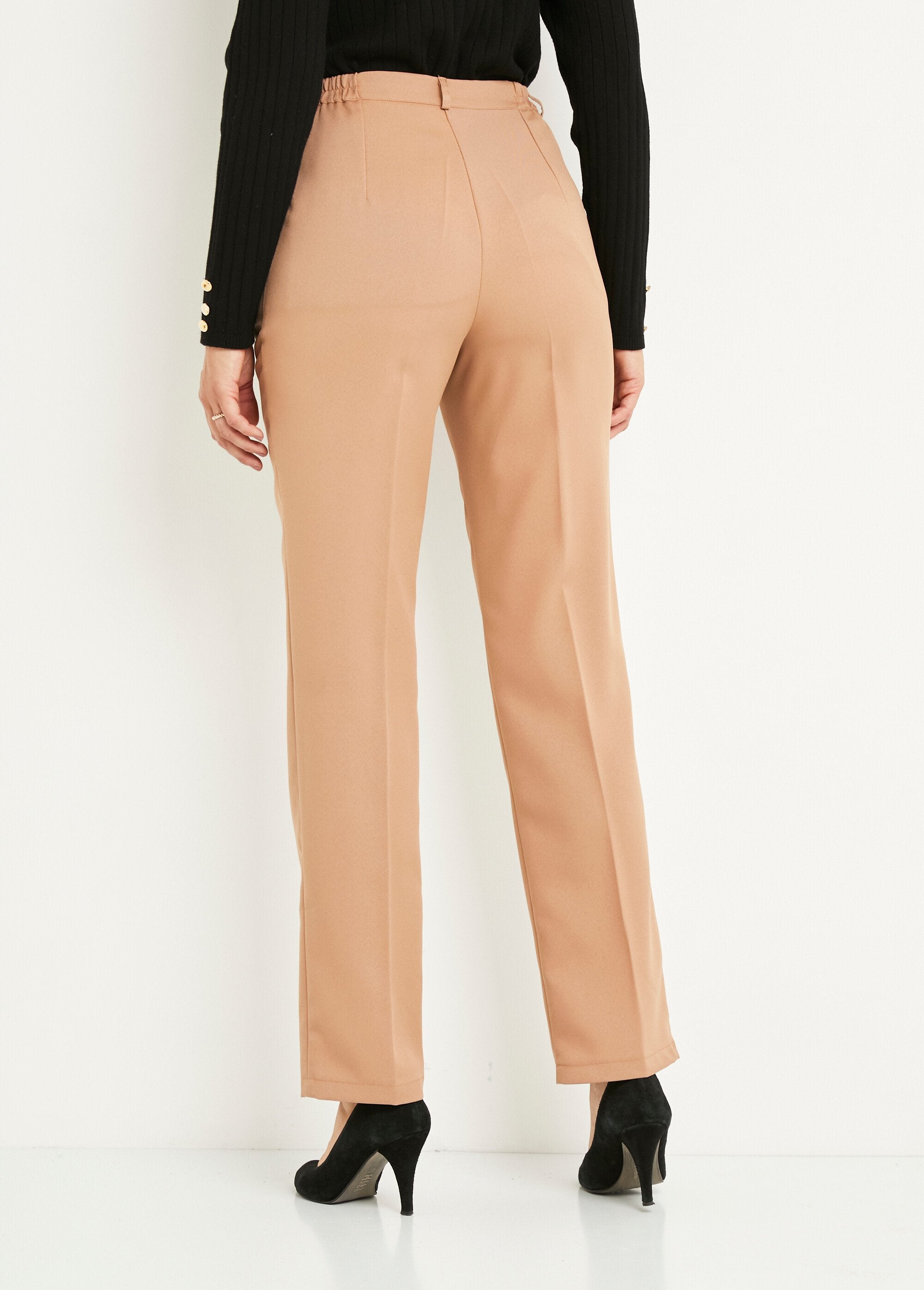 Pantalón_recto_liso_con_cintura_semielástica_Beige_DO1_slim