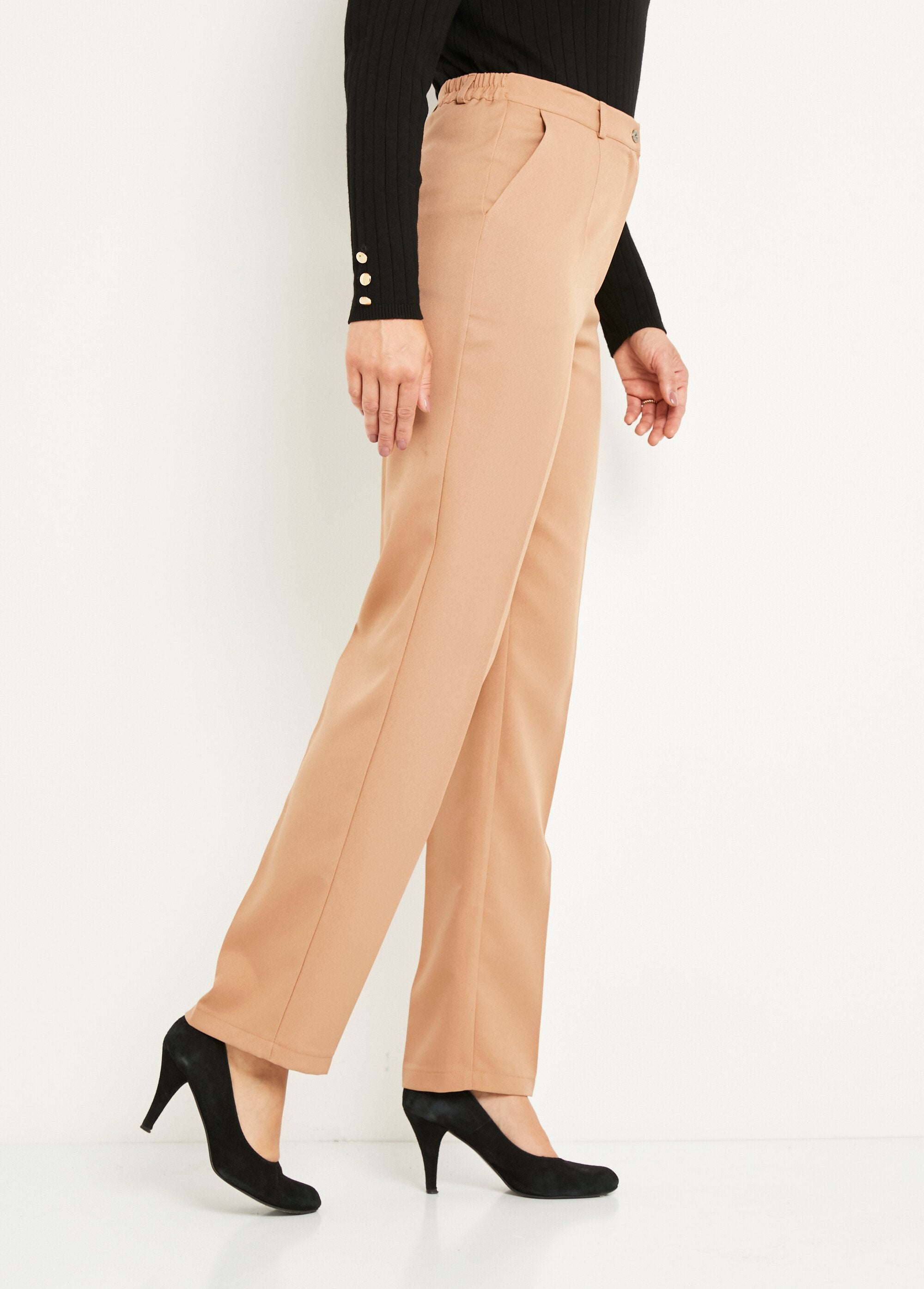 Pantalón_recto_liso_con_cintura_semielástica_Beige_DR1_slim