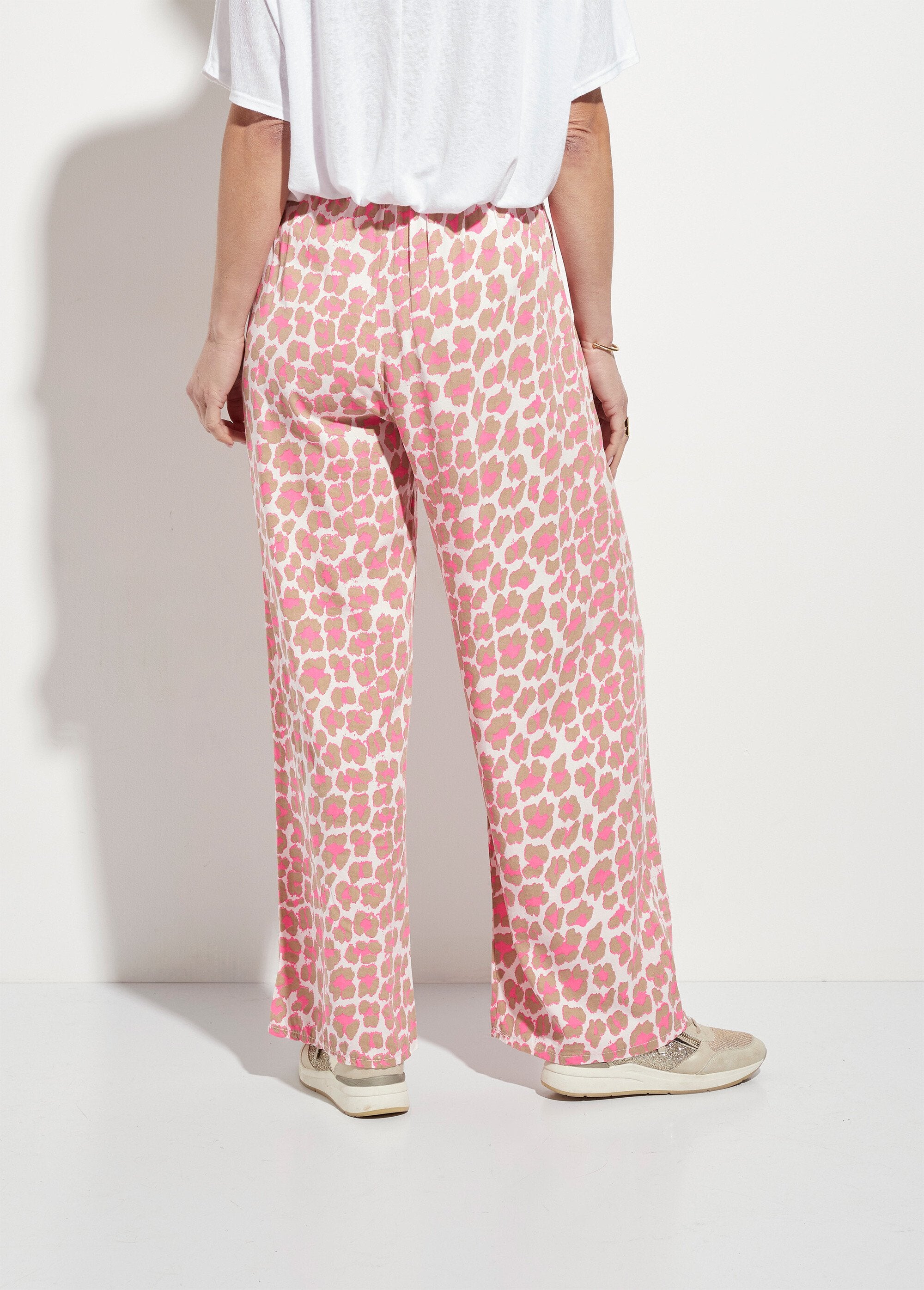Pantalones_anchos_con_estampado_de_leopardo_neón_Taupe_y_fucsia_DO1_slim