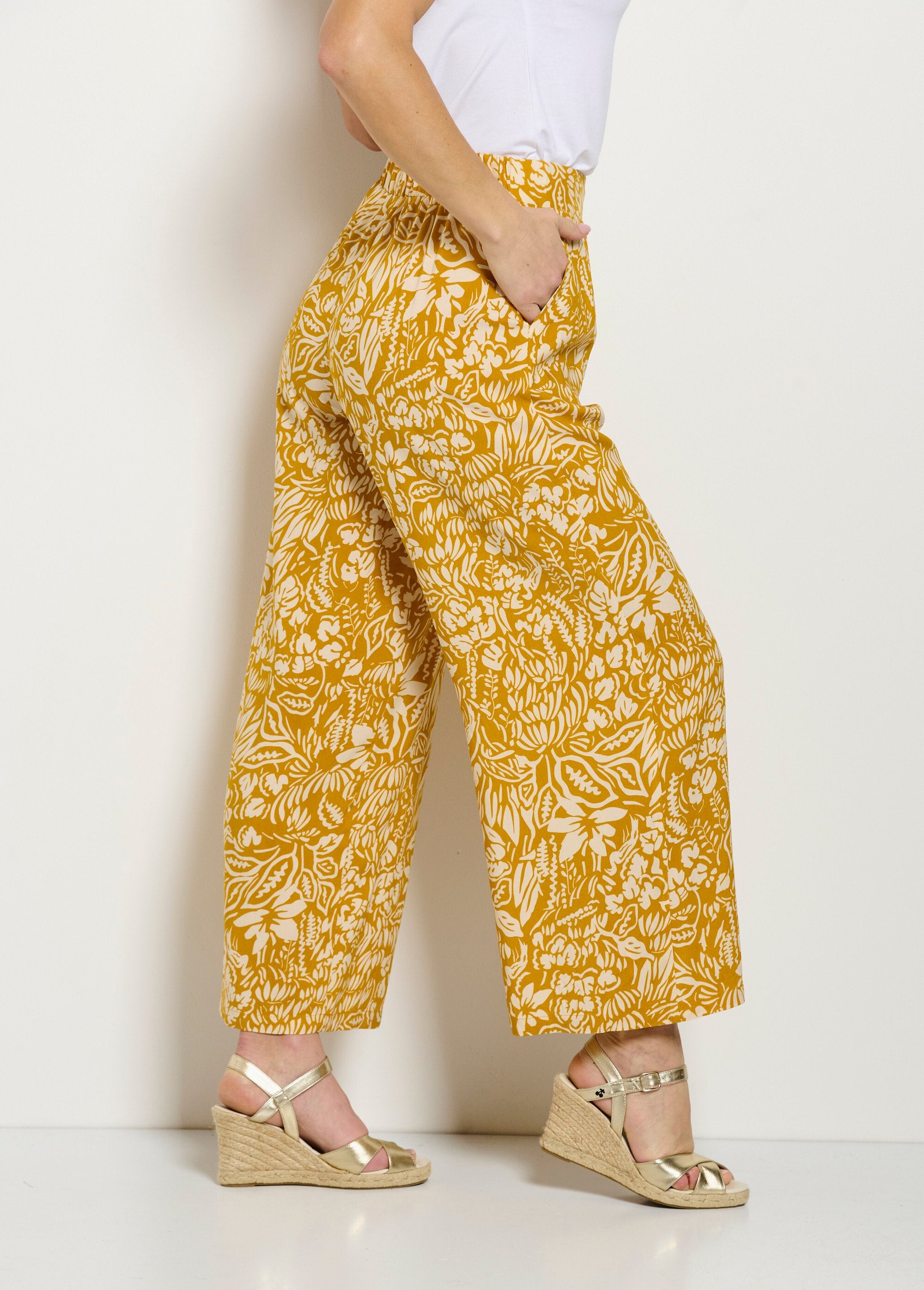 Pantalón_ancho_con_cintura_elástica_floral_o_liso_Amarillo_y_crudo_DR1_slim