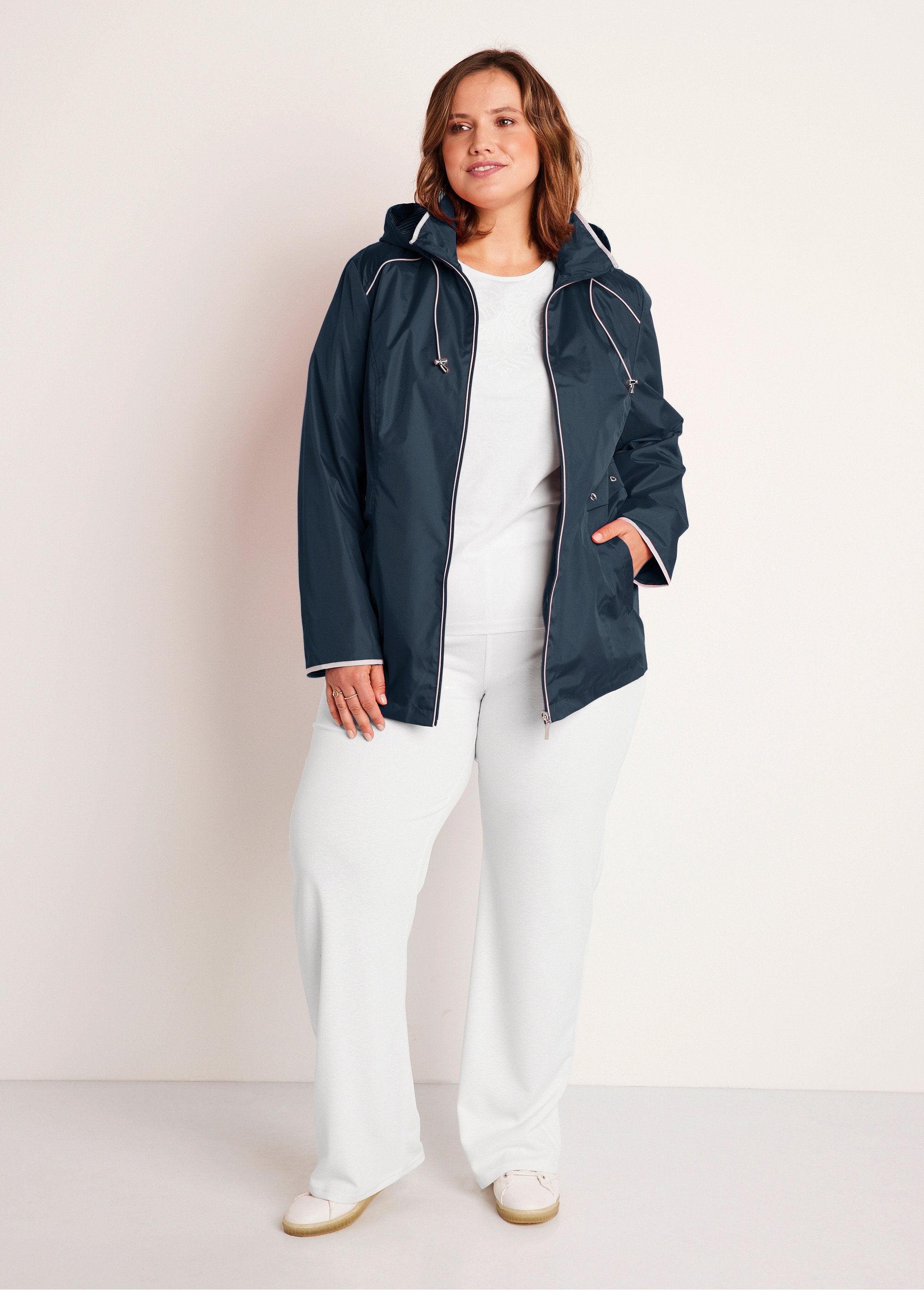 Parka_corta_con_cremallera_Marina_SF1_curvy