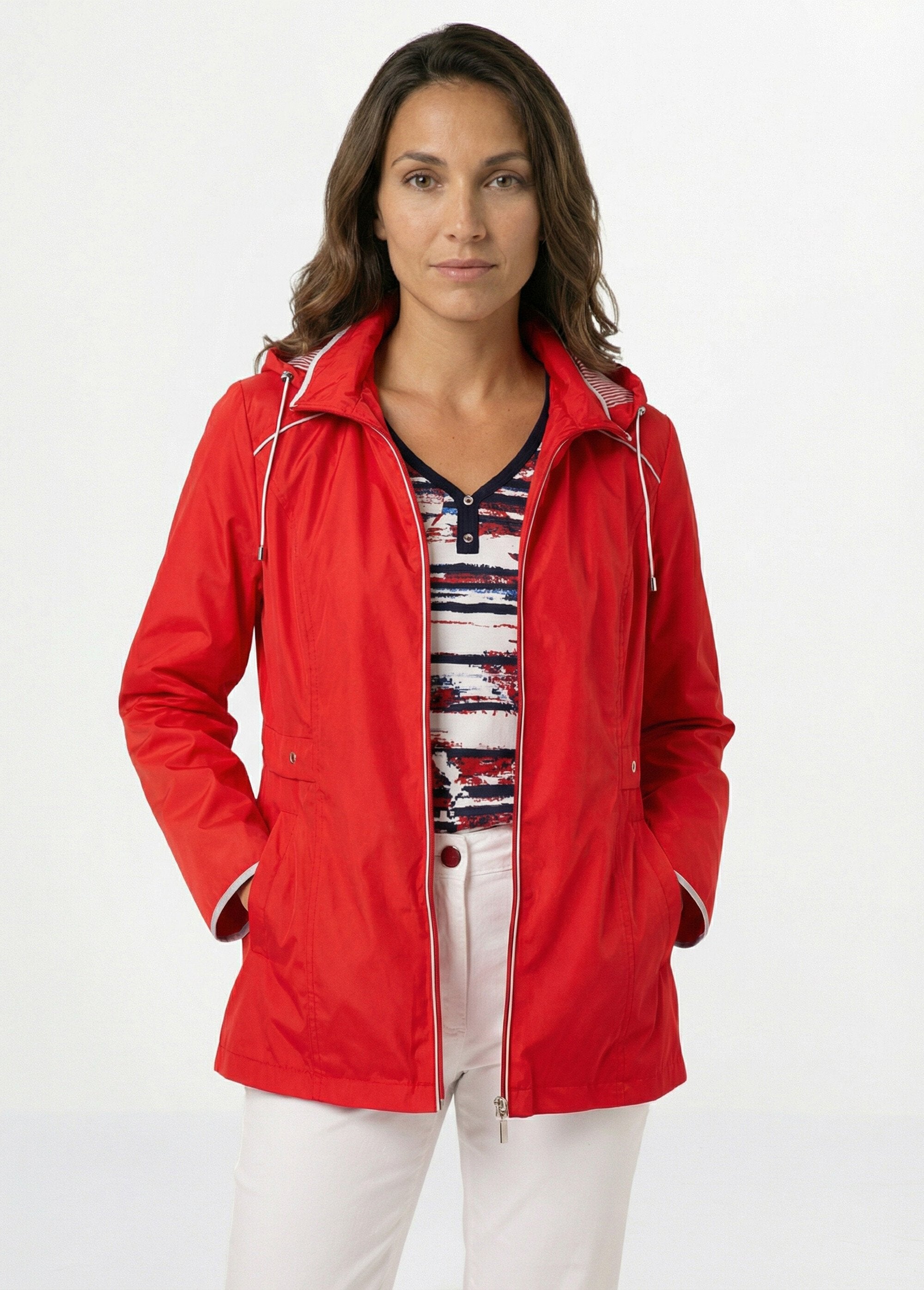 Parka_corta_ligera_con_cremallera_y_capucha_Rojo_FA2_slim