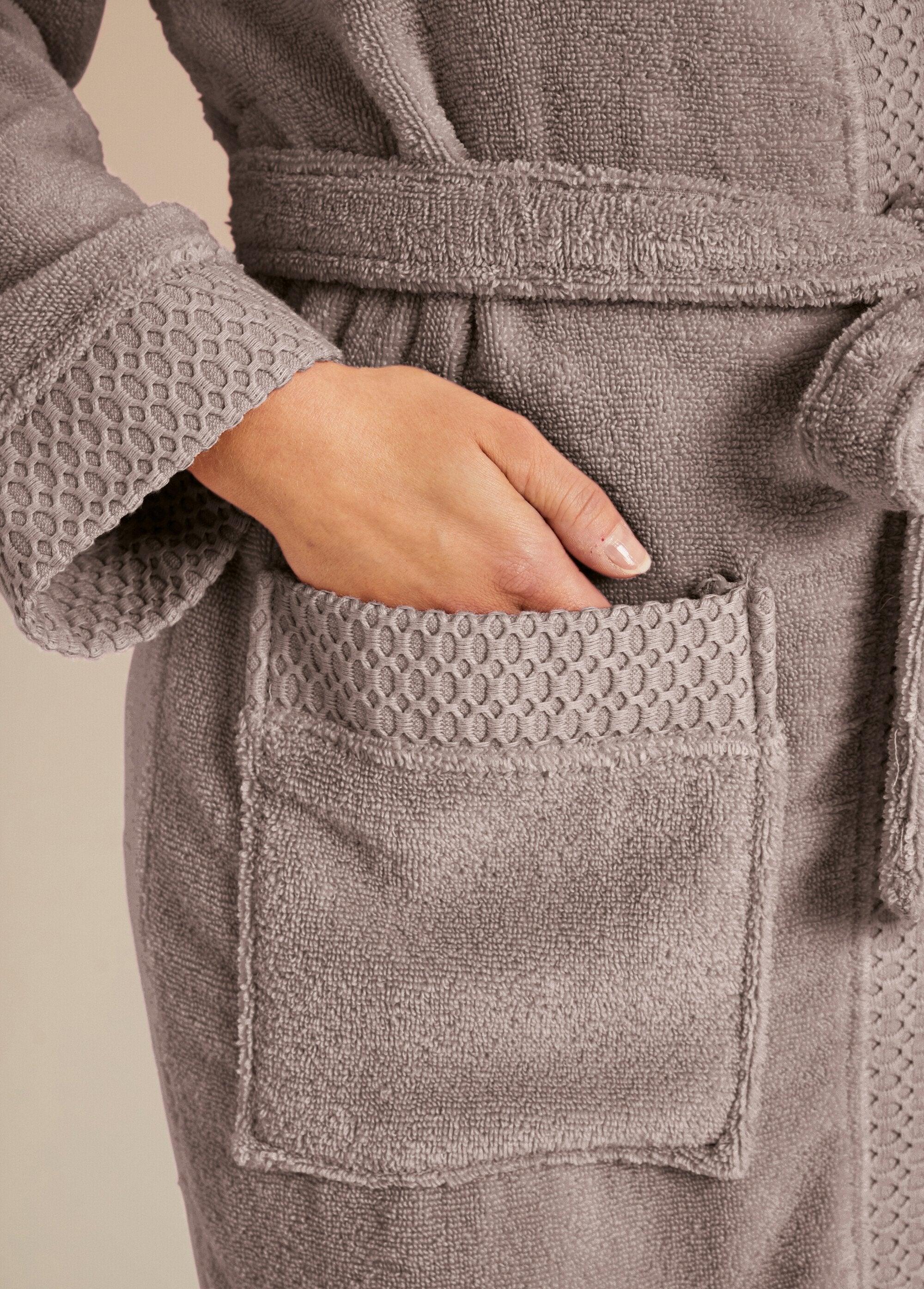 Albornoz_de_rizo_de_puro_algodón_con_forma_de_kimono_Visón_DE2_slim