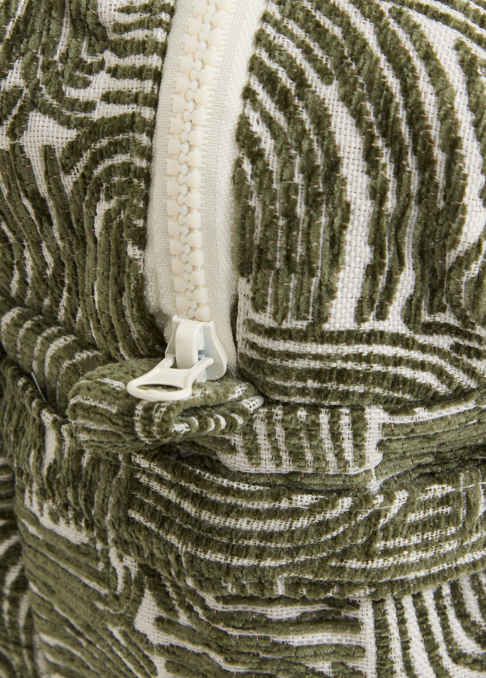 Neceser_pequeño_en_tejido_texturizado_Verde_DE1_slim