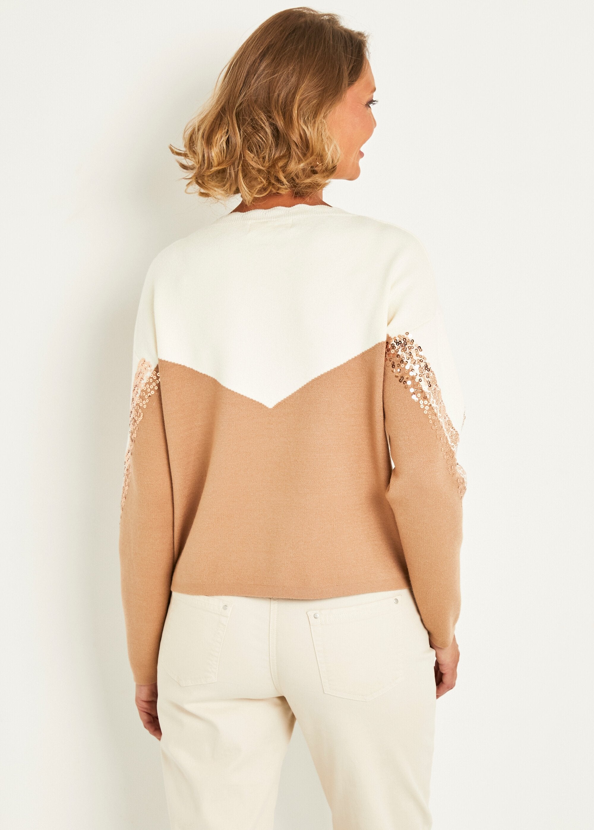 Jersey_bicolor_de_lentejuelas_y_manga_larga_Beige_y_camello_DO1_slim