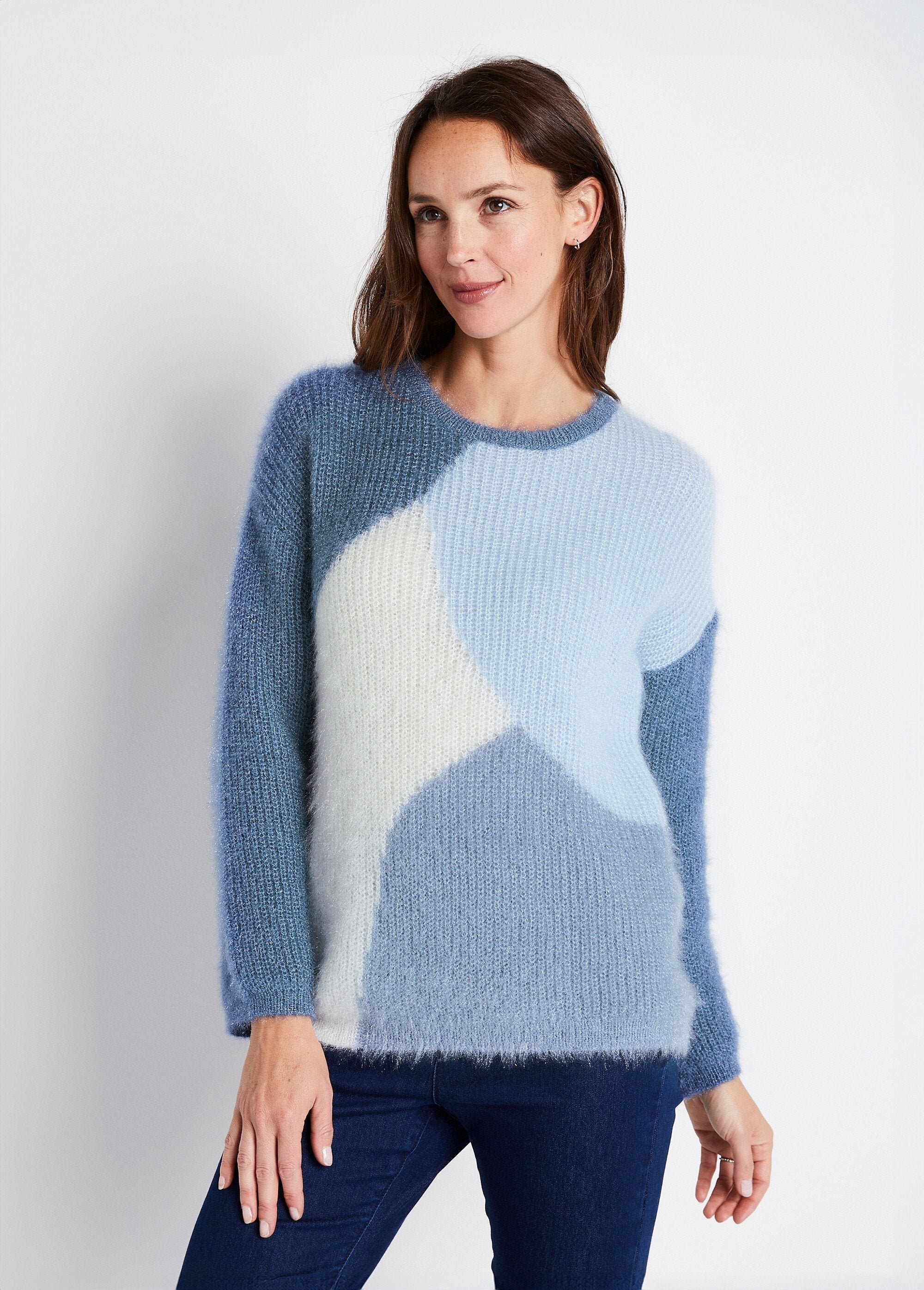Jersey_de_punto_peludo_con_bloques_de_color_suave_Azul_y_crudo_FA1_slim