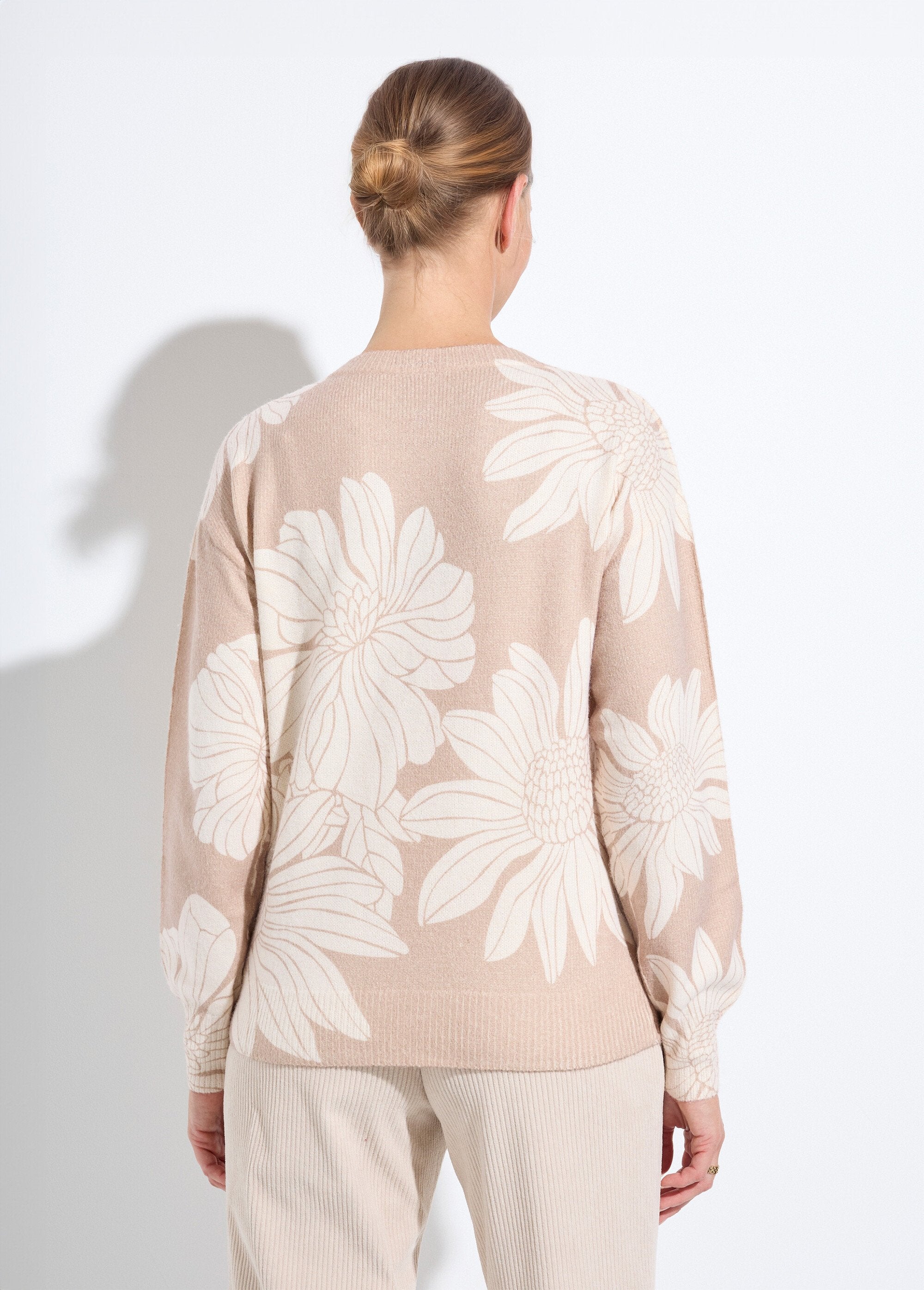 Pull_fin_imprimé_fleurs_sequins_col_rond_Beige_DO1_slim