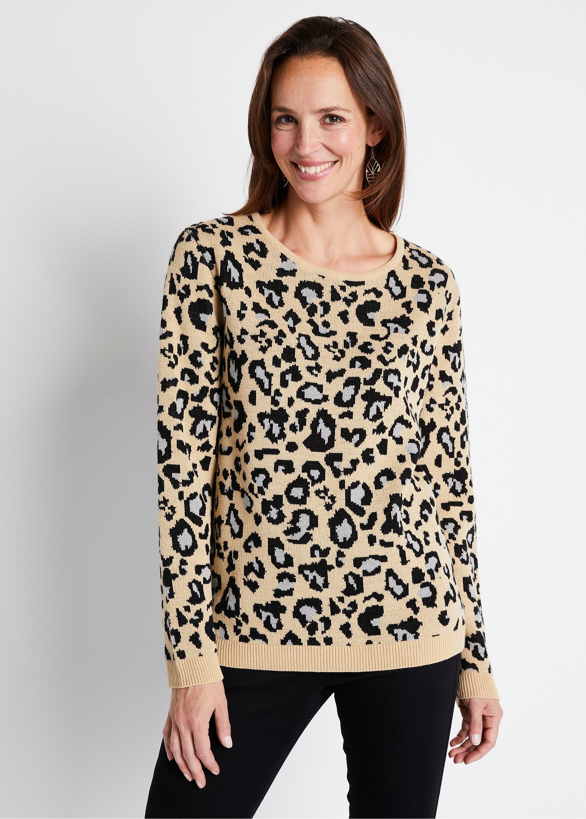 Jersey_jacquard_leopardo_cuello_redondo_Beige_y_negro_FA1_slim